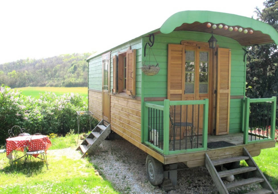 La Roulotte Verte du Lauragais : une évasion insolite en Occitanie