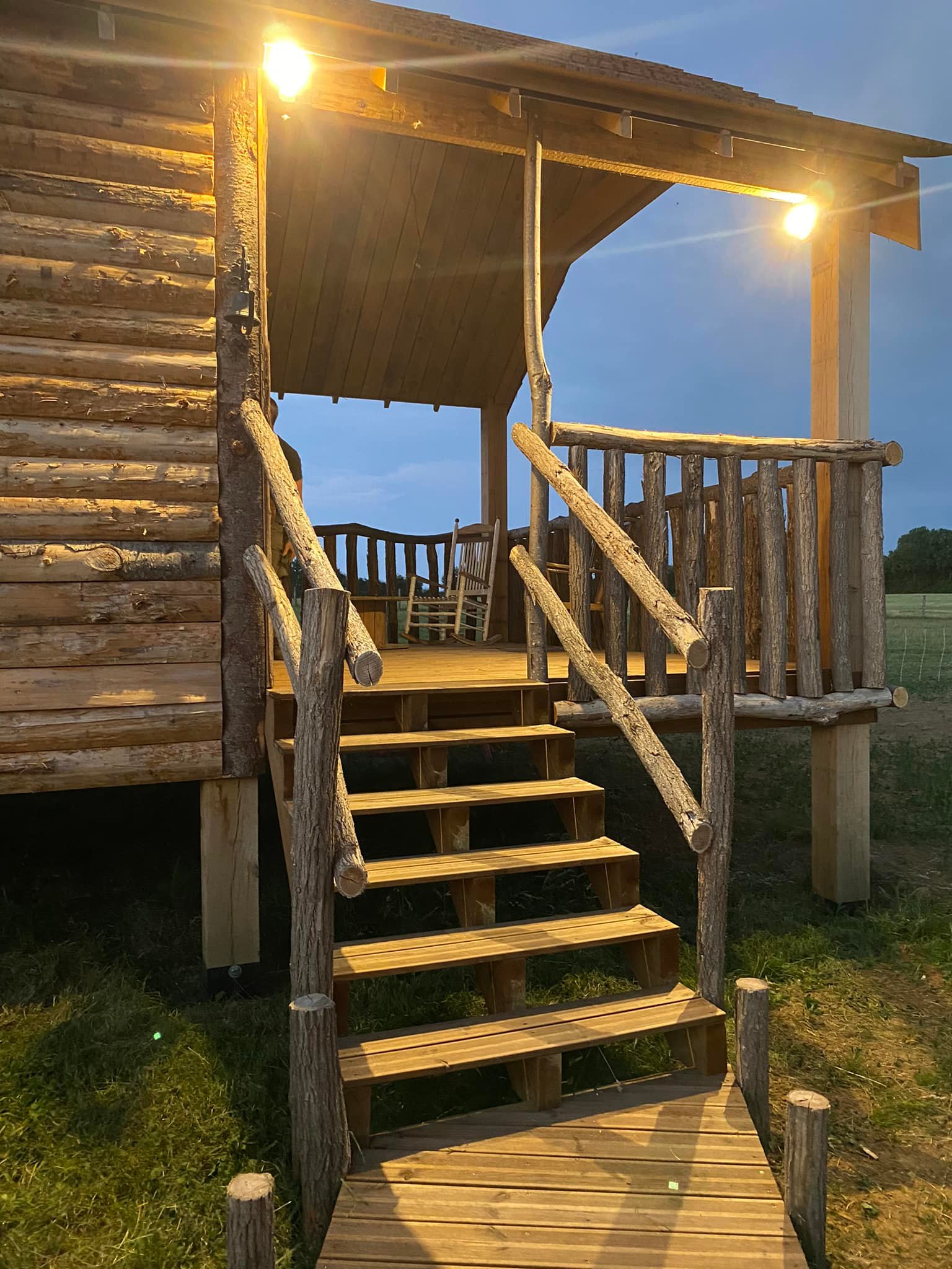 La Cabane de Jabi — Cabane sur pilotis avec spa à Orne à Argentan — environnement naturel