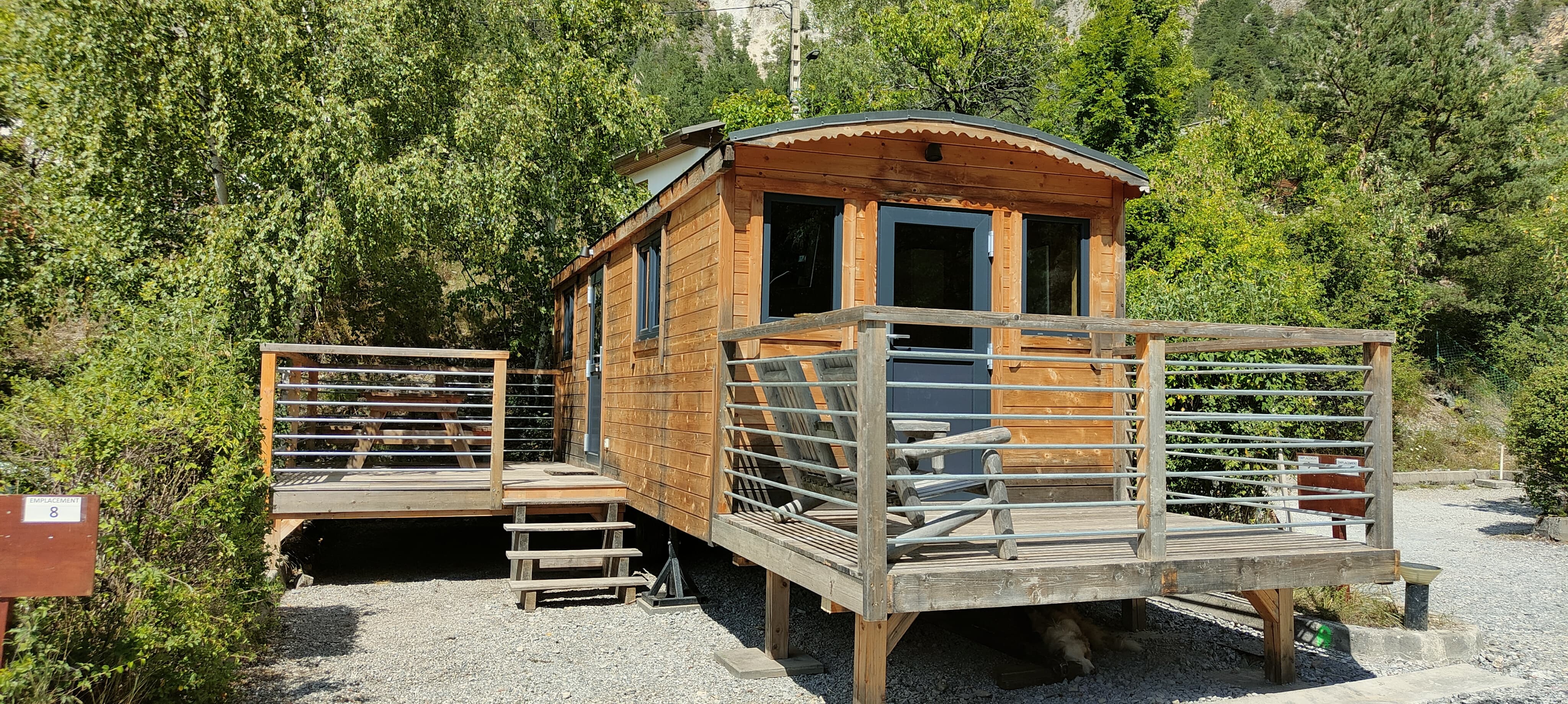 Le Chalet-Roulotte — Roulotte avec spa à Saint-Auban (Alpes-Maritimes)