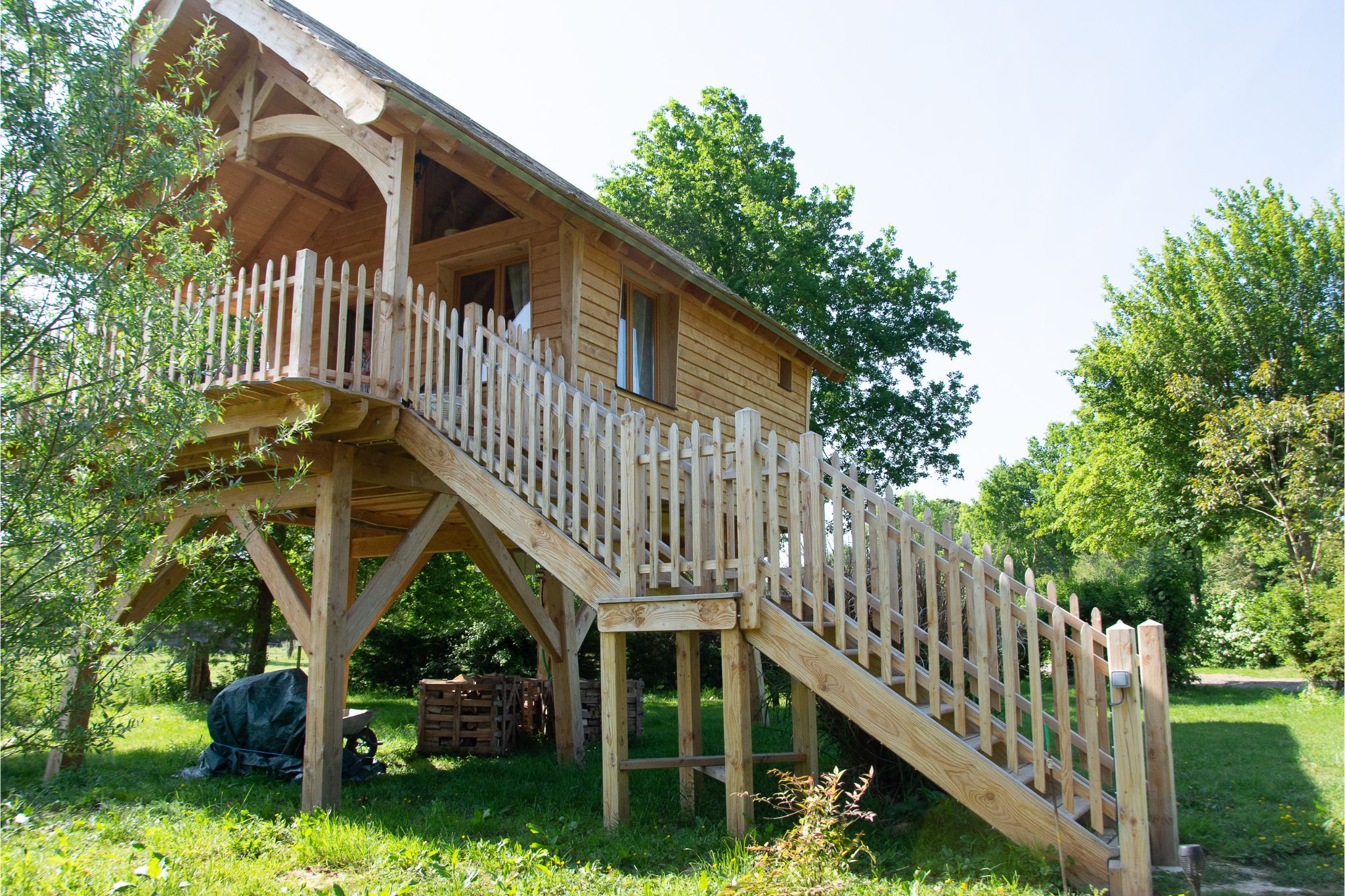 La Cozy & Spa : une cabane sur pilotis en Picardie à Roy-Boissy — vue intérieure