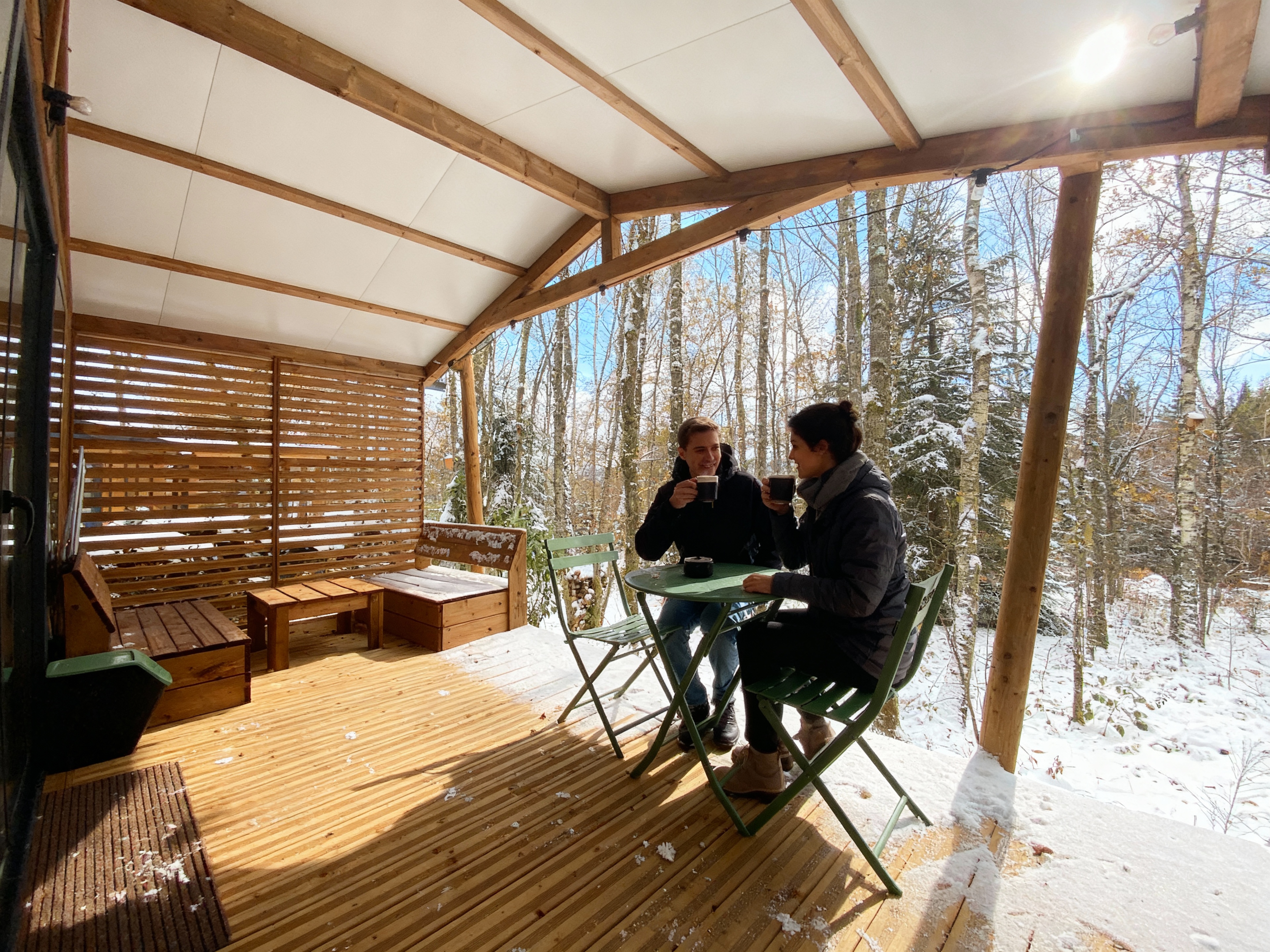 HY•Lødge Spa-2pers N°2 — Cabane avec spa privatif à Vosges à Épinal — chambre