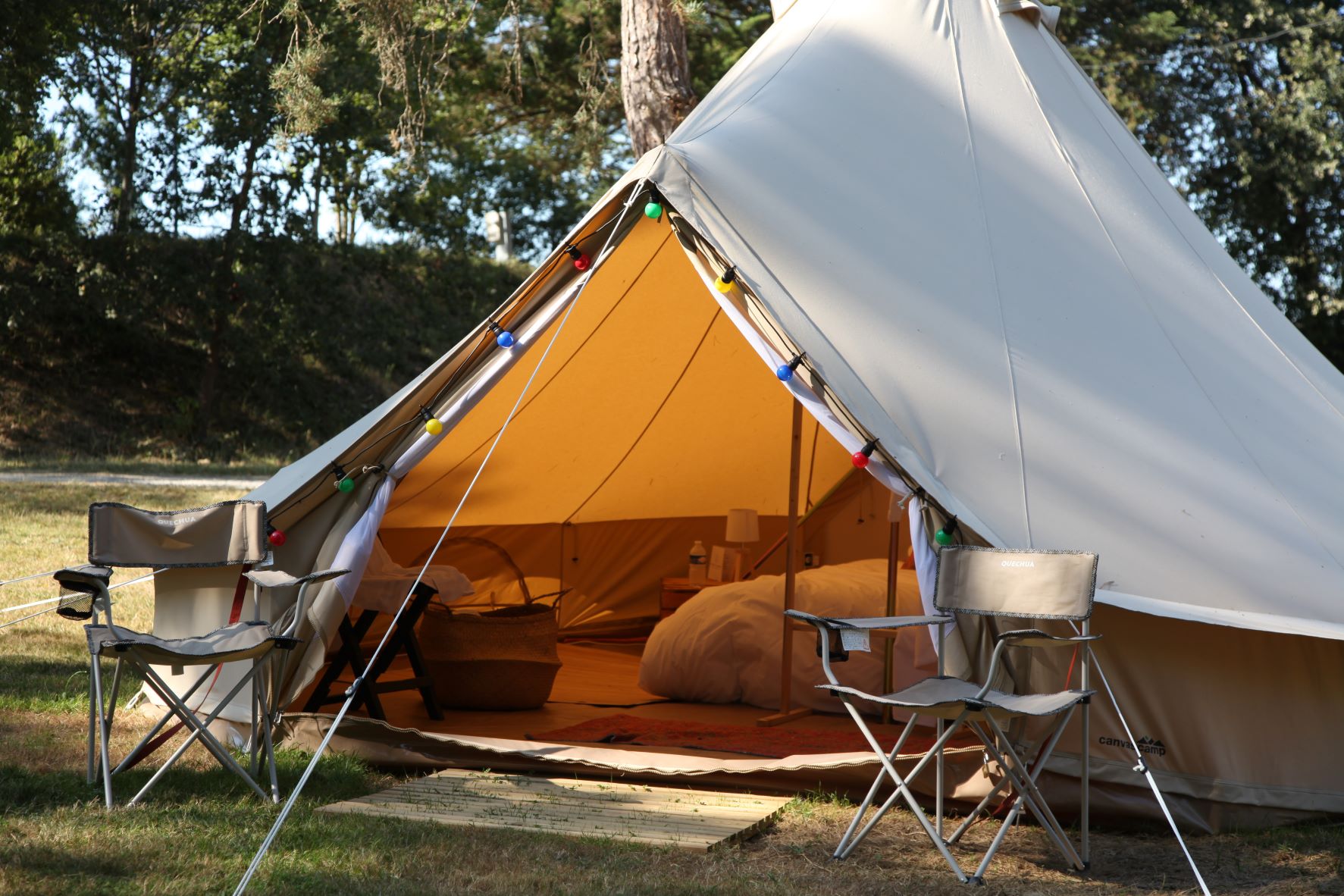 Tente Nomade Family — Séjour bohème avec spa à Gers à Riguepeu — chambre