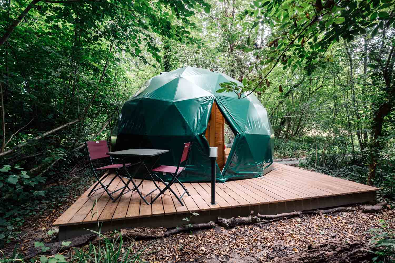 Géode Erable Pourpre — Dôme avec spa à 2 pas d'un ruisseau en Gironde à Gironde-sur-Dropt — espace de vie