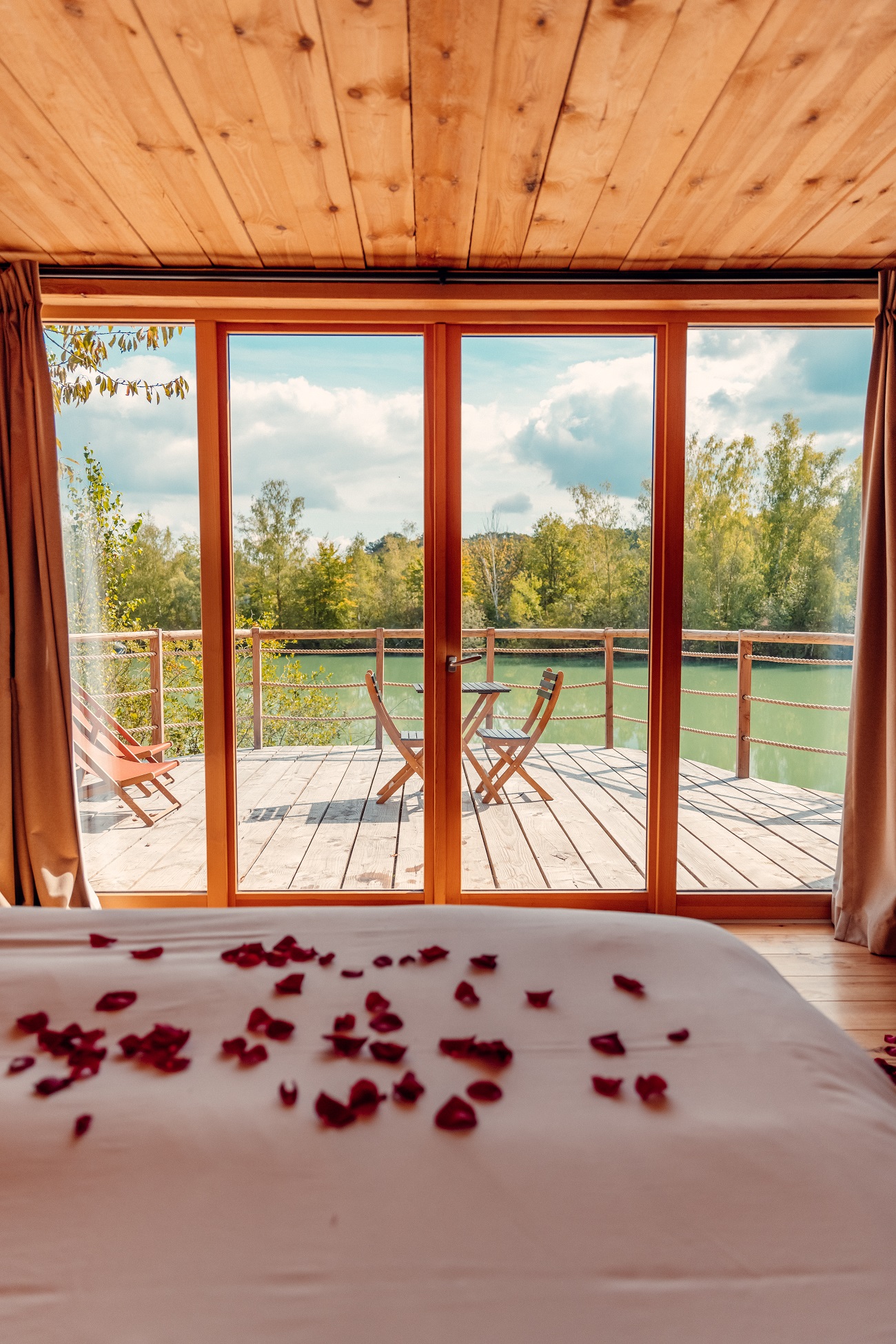 Cabane Spa Beau Rivage : une expérience unique en Picardie à St-Léger-Aux-Bois — détail architectural