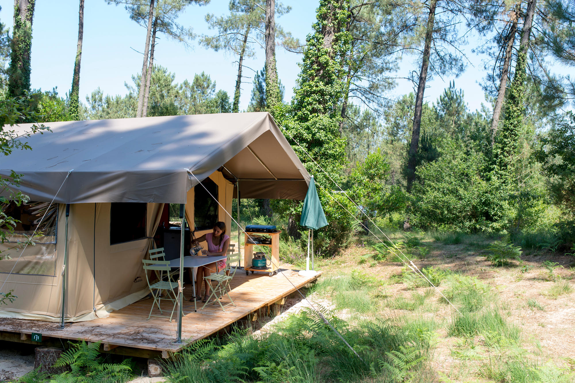 Tente Trappeur : une expérience immersive en Aquitaine