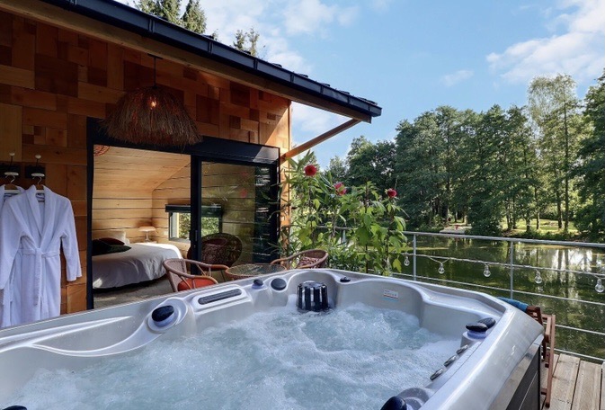 Chalet Spa sur pilotis — Cabane sur pilotis avec spa à Ille-et-Vilaine à Rennes — chambre
