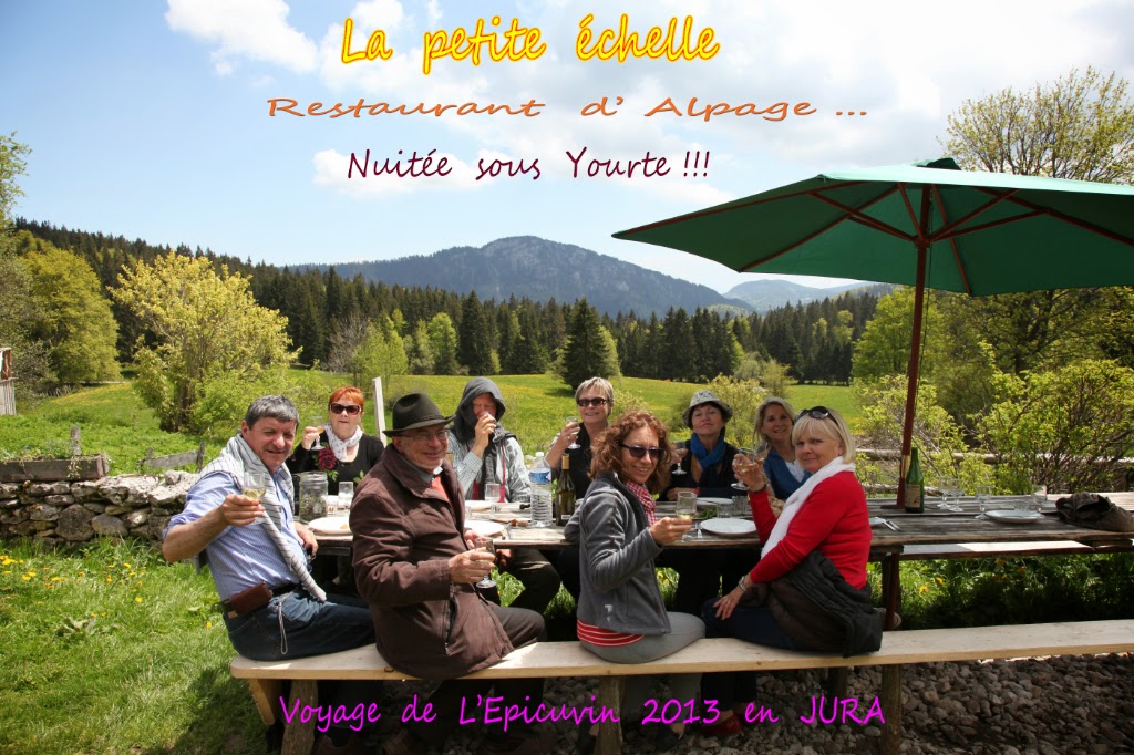 Séjournez dans une yourte au cœur de la Franche-Comté à Rochejean — chambre