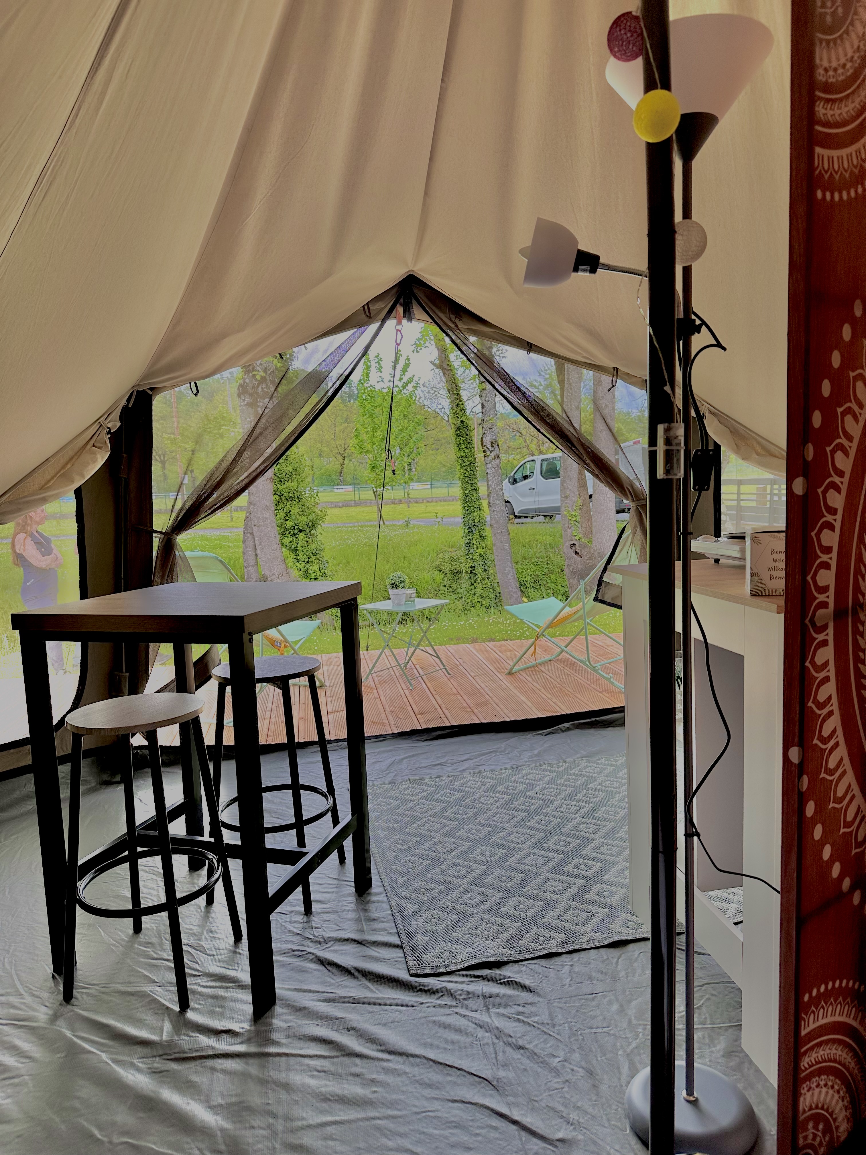 Tente Lodge safari — Séjour cosy avec spa à Brassac (Tarn) à Brassac — vue intérieure