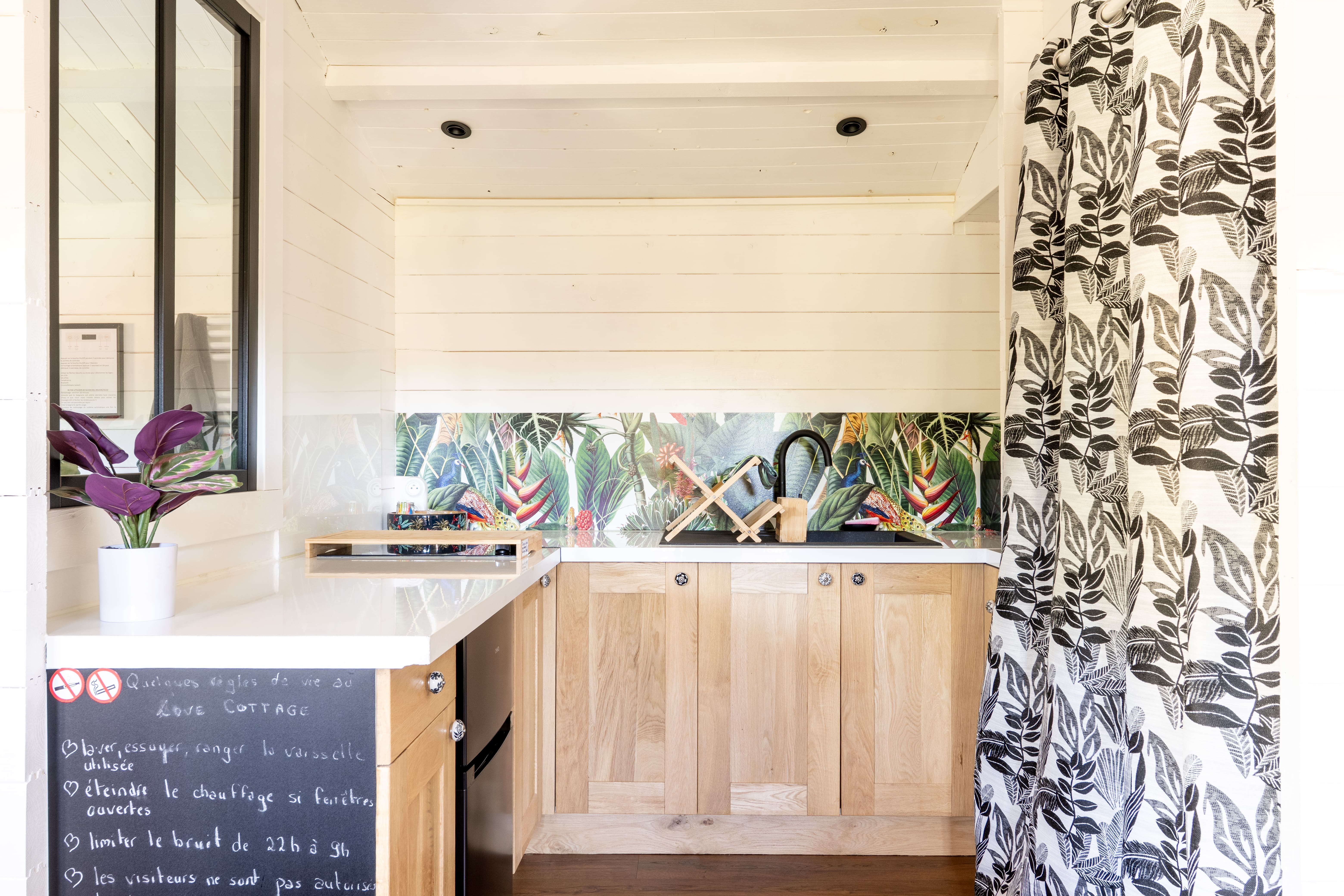 Love Cottage & Balnéo : une évasion bien-être en Vendée à Bois De Céné — chambre