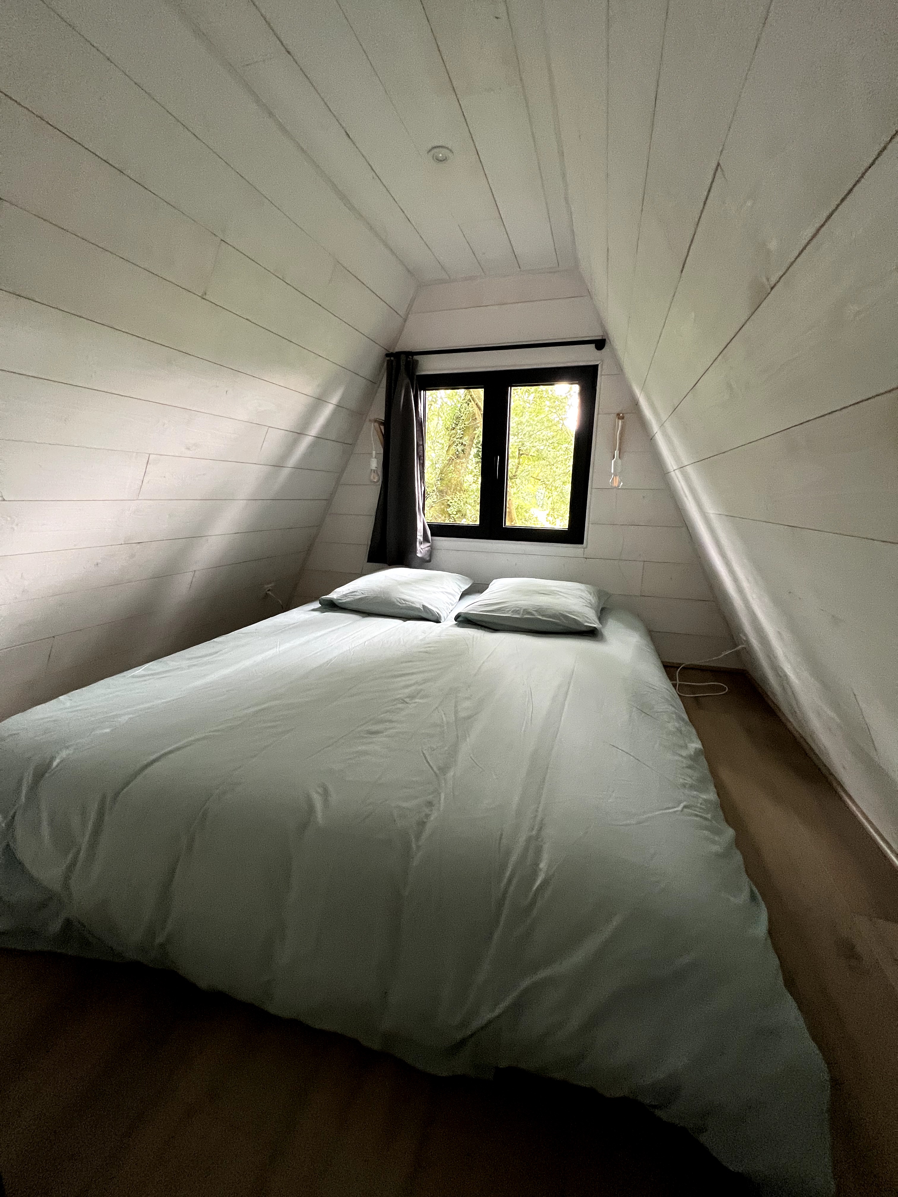 L'A-tipi-que : une cabane au cœur de la nature charentaise à Saint-Pierre-La-Noue — détail architectural