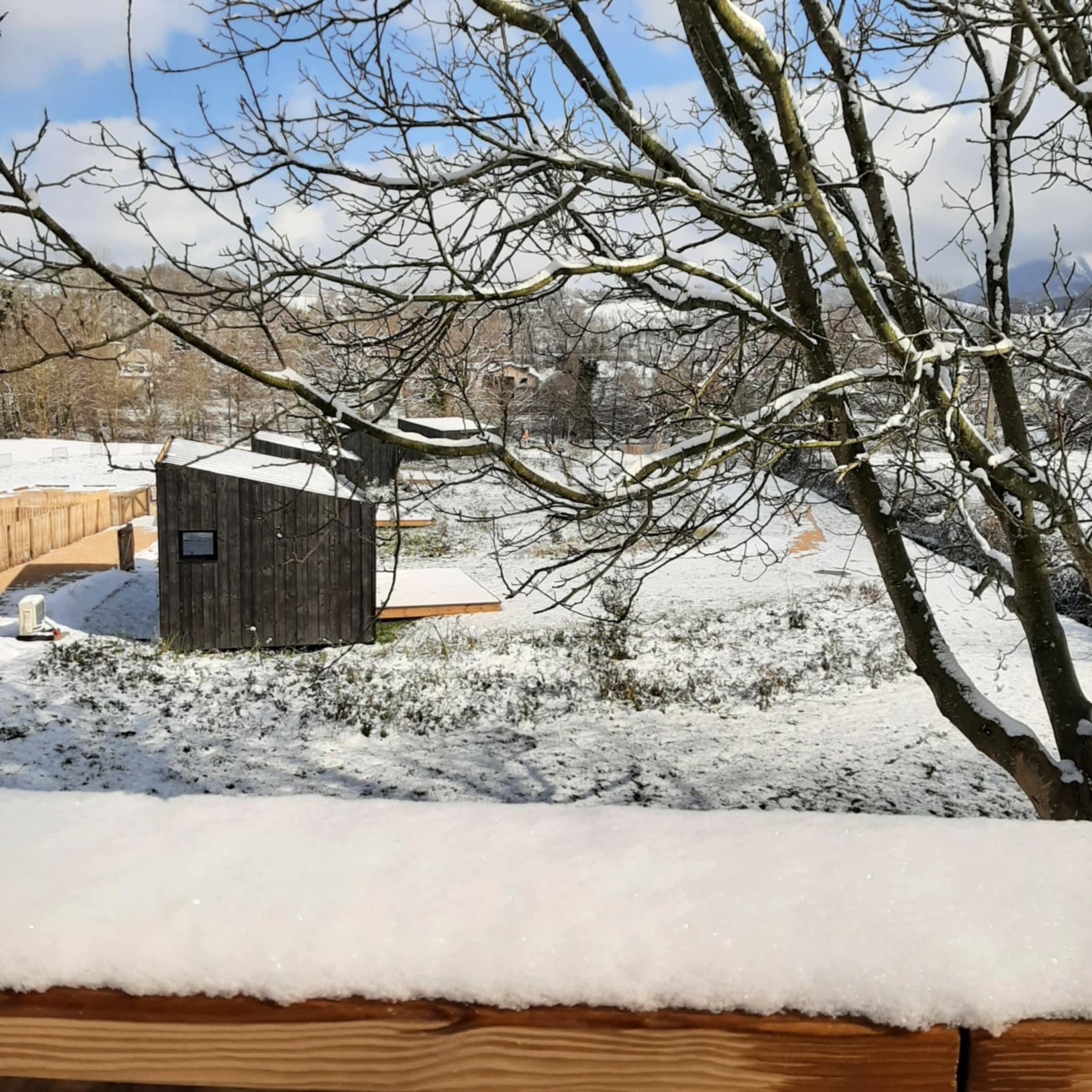 Kokoni : un ecolodge enchanteur en Aquitaine à Arette — espace de vie