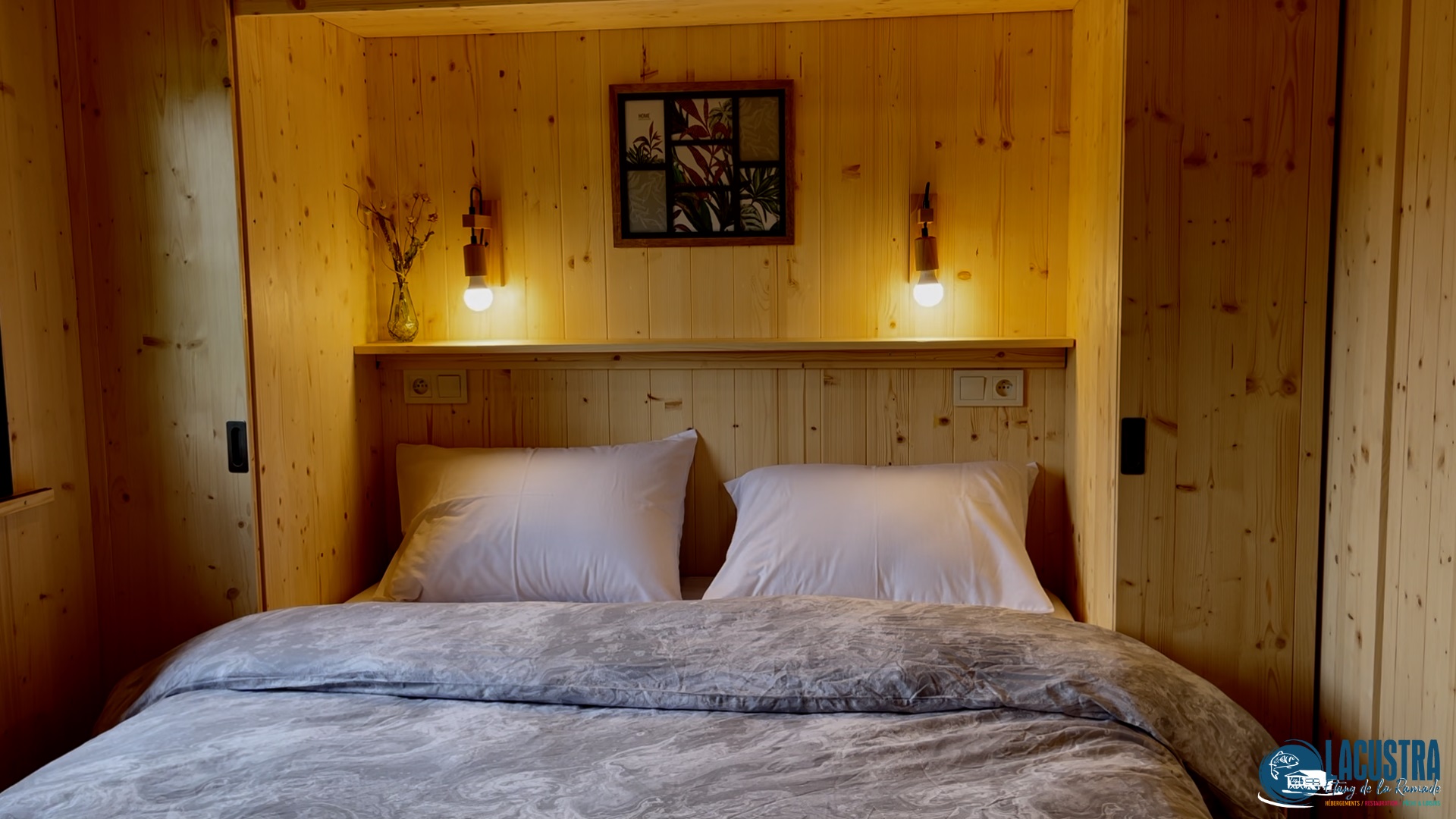 Chalet La Combe Verte : une escapade romantique en Limousin à Flayat — vue intérieure