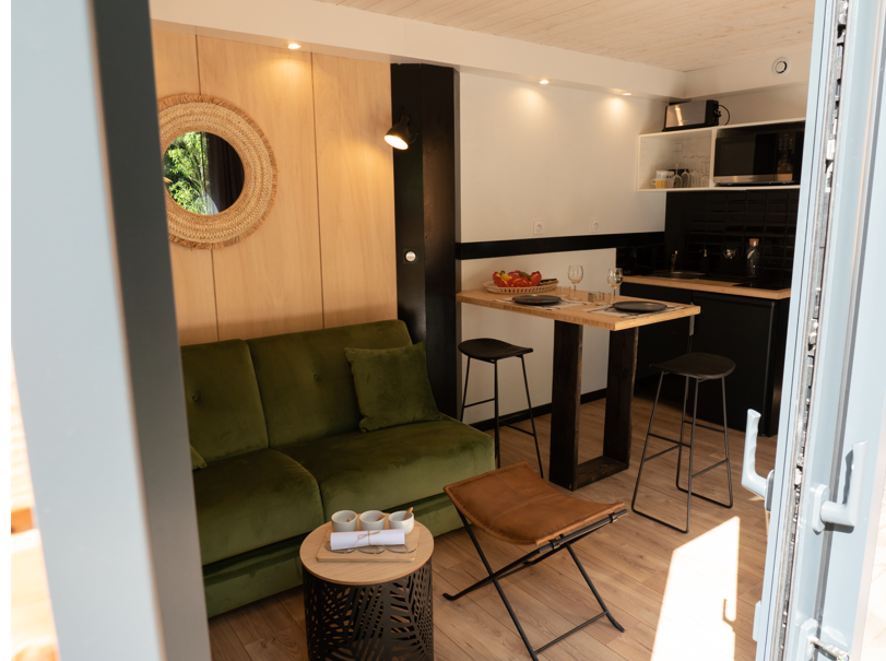 Le repère nature SPA — Ecolodge avec bain nordique à Seine-et-Marne à Serris — vue depuis la terrasse