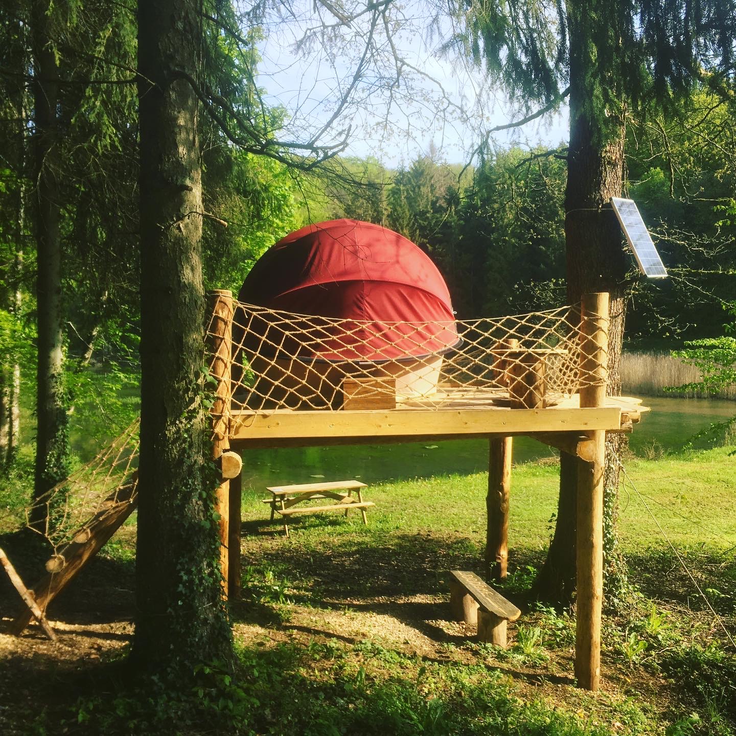 Séjournez dans un dôme enchanteur en Lorraine — Dôme à Hannonville Sous Les Côtes