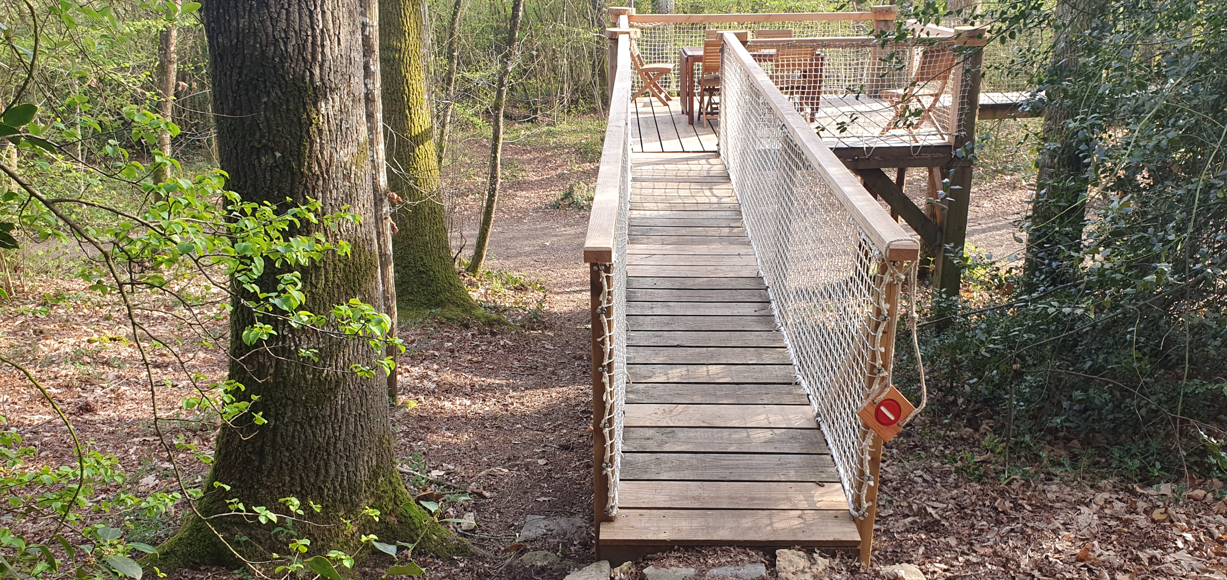 Cabane Mésange — Cabane sur pilotis à 8m en Mayenne à L'Orbière — espace de vie