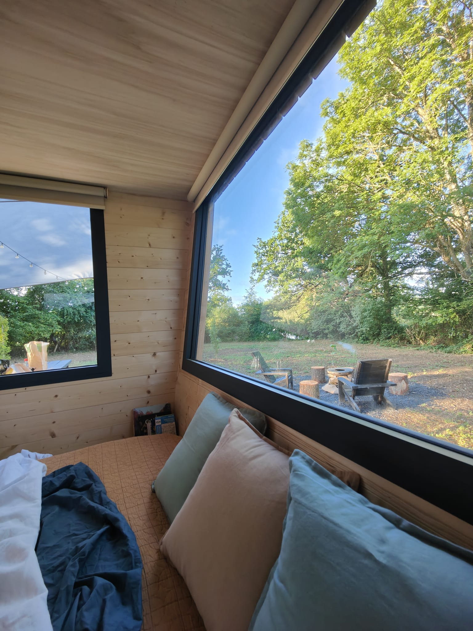 Moose Tiny House Ambur : une escapade insolite en Auvergne à Saint Jacques D'ambur — cuisine