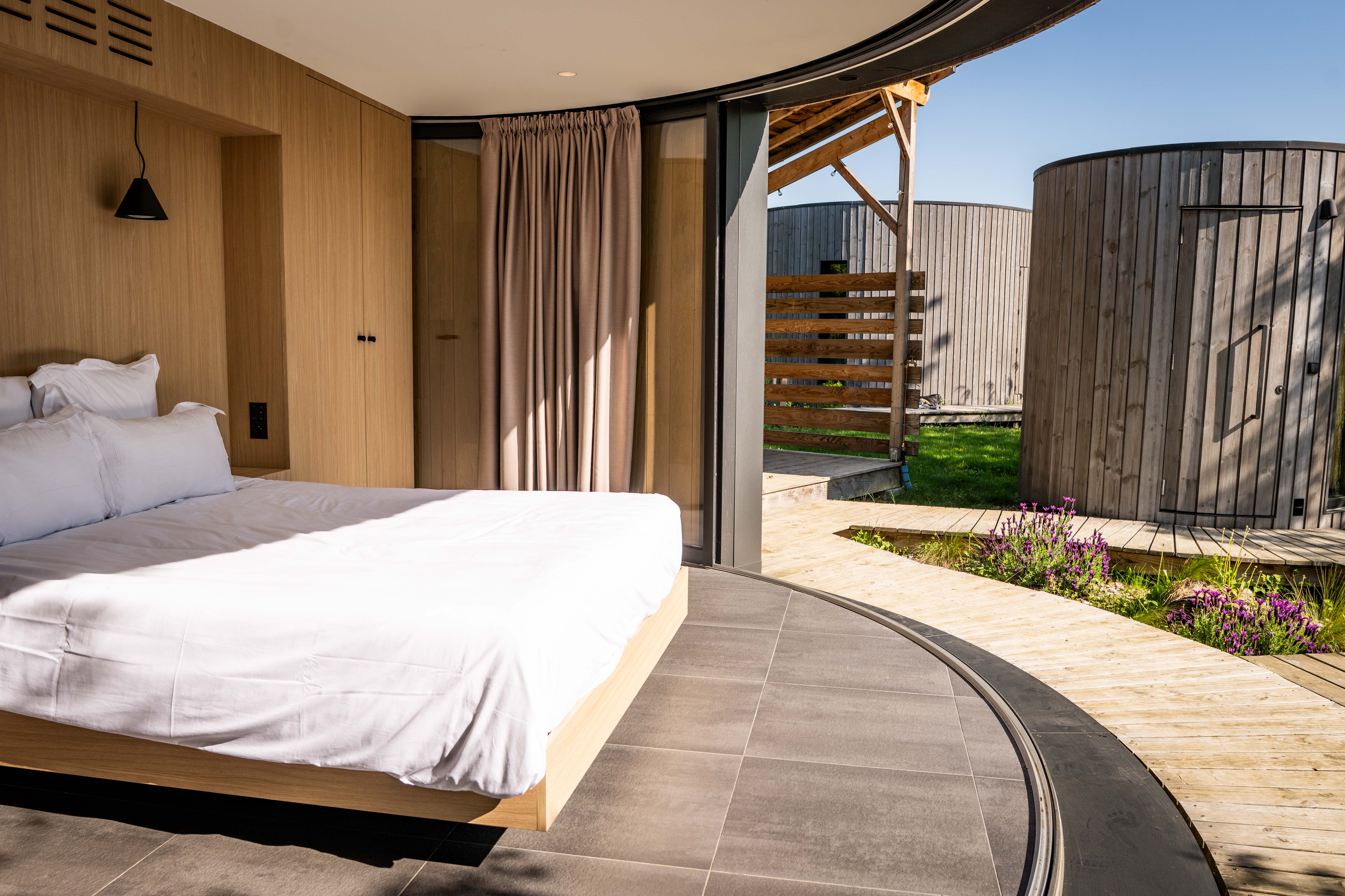 LUMIPOD SPA BIEN-ETRE — Cabane avec spa à Ain à Meillonnas — chambre