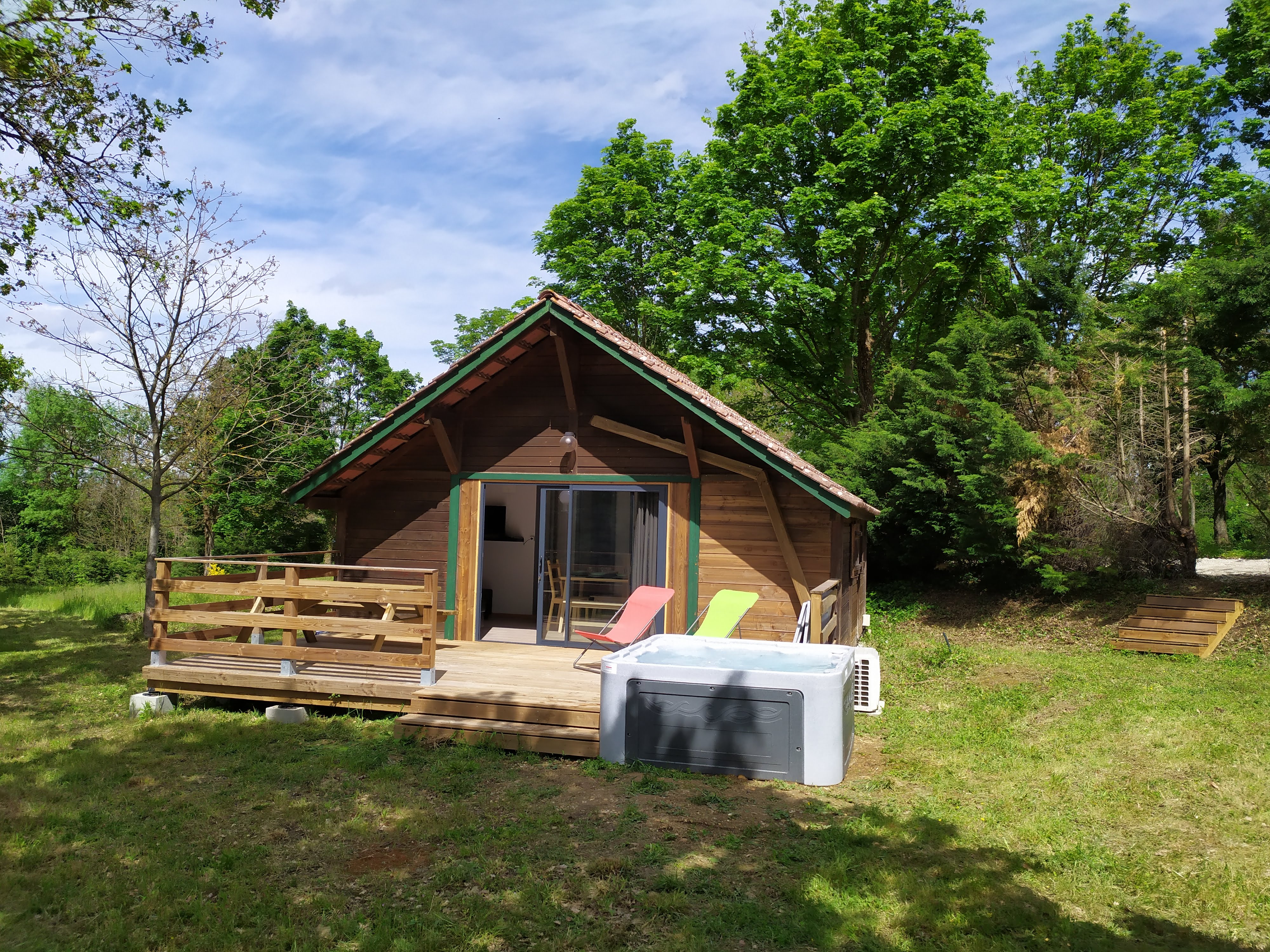 Chalet Spa de Senaud : une évasion romantique en Rhône-Alpes à Albon — vue intérieure