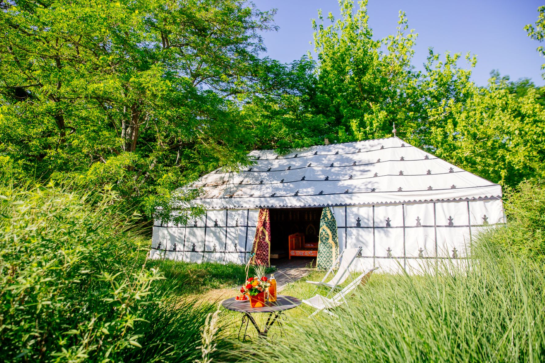 Tente Caïdale : une expérience immersive en pleine nature