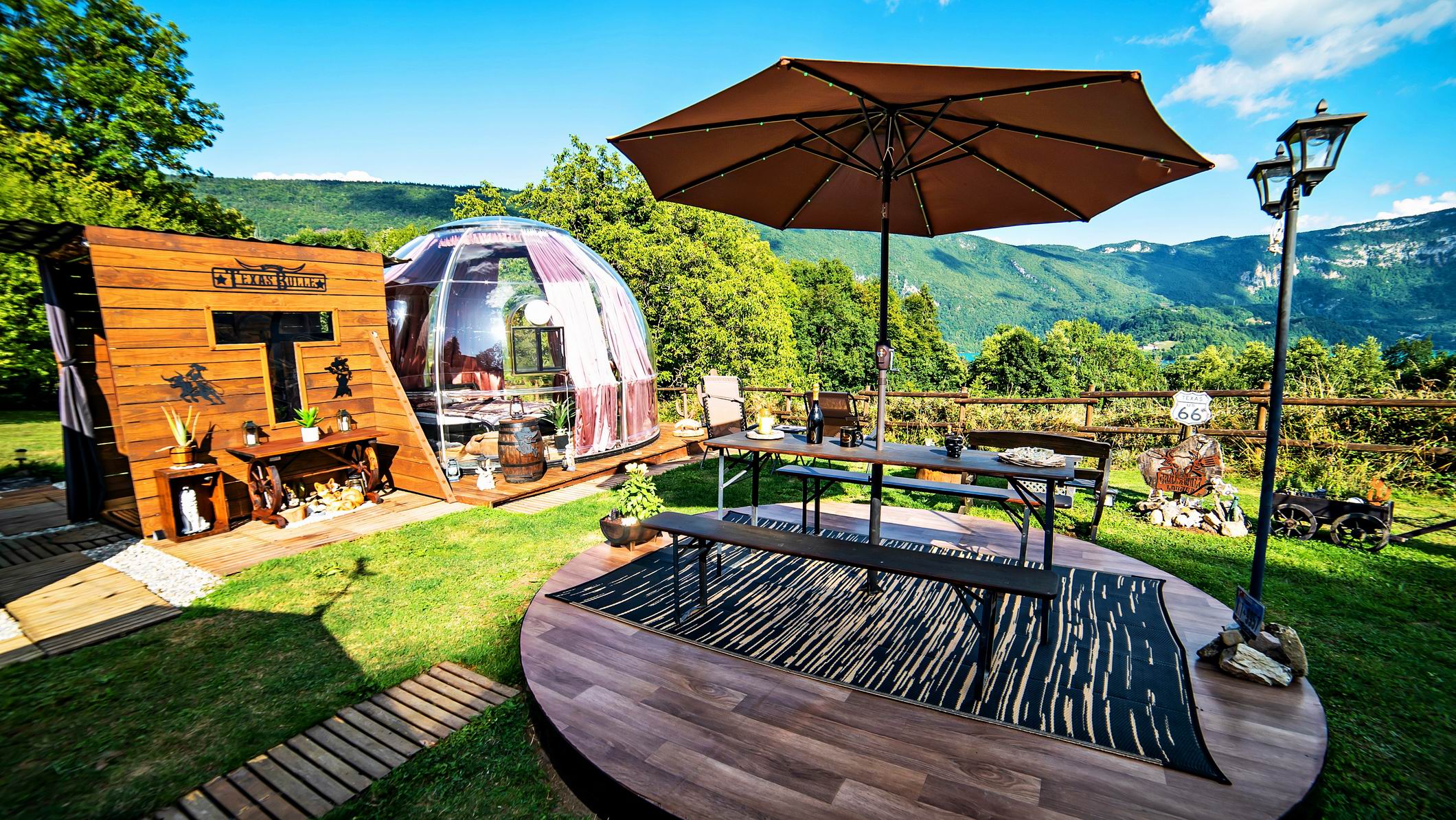 Bulle Texas – Luxe & SPA – Vue Lac Aiguebelette