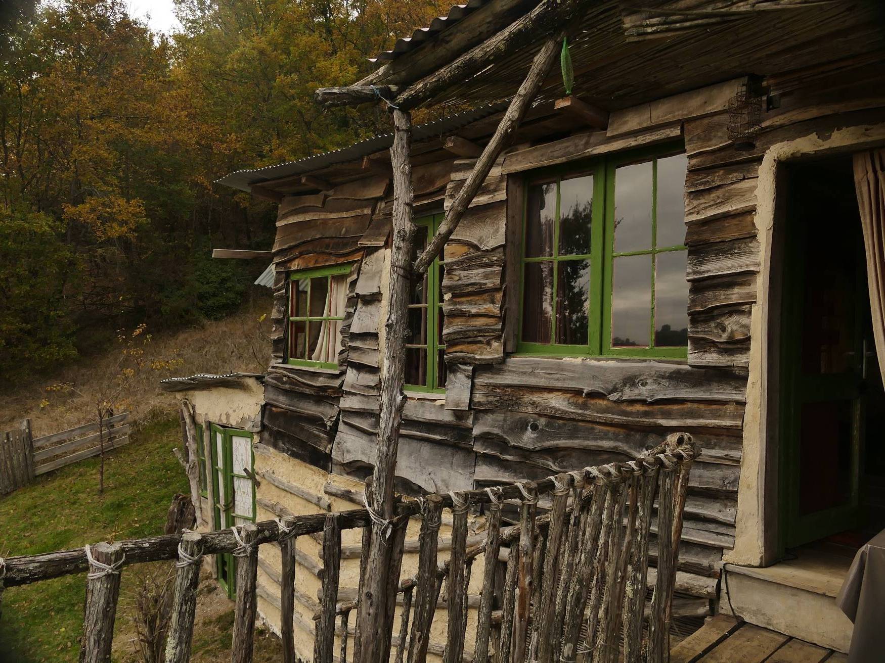 Séjournez dans la cabane Layénie sous les Étoiles en Aquitaine à Bajamont — détail architectural