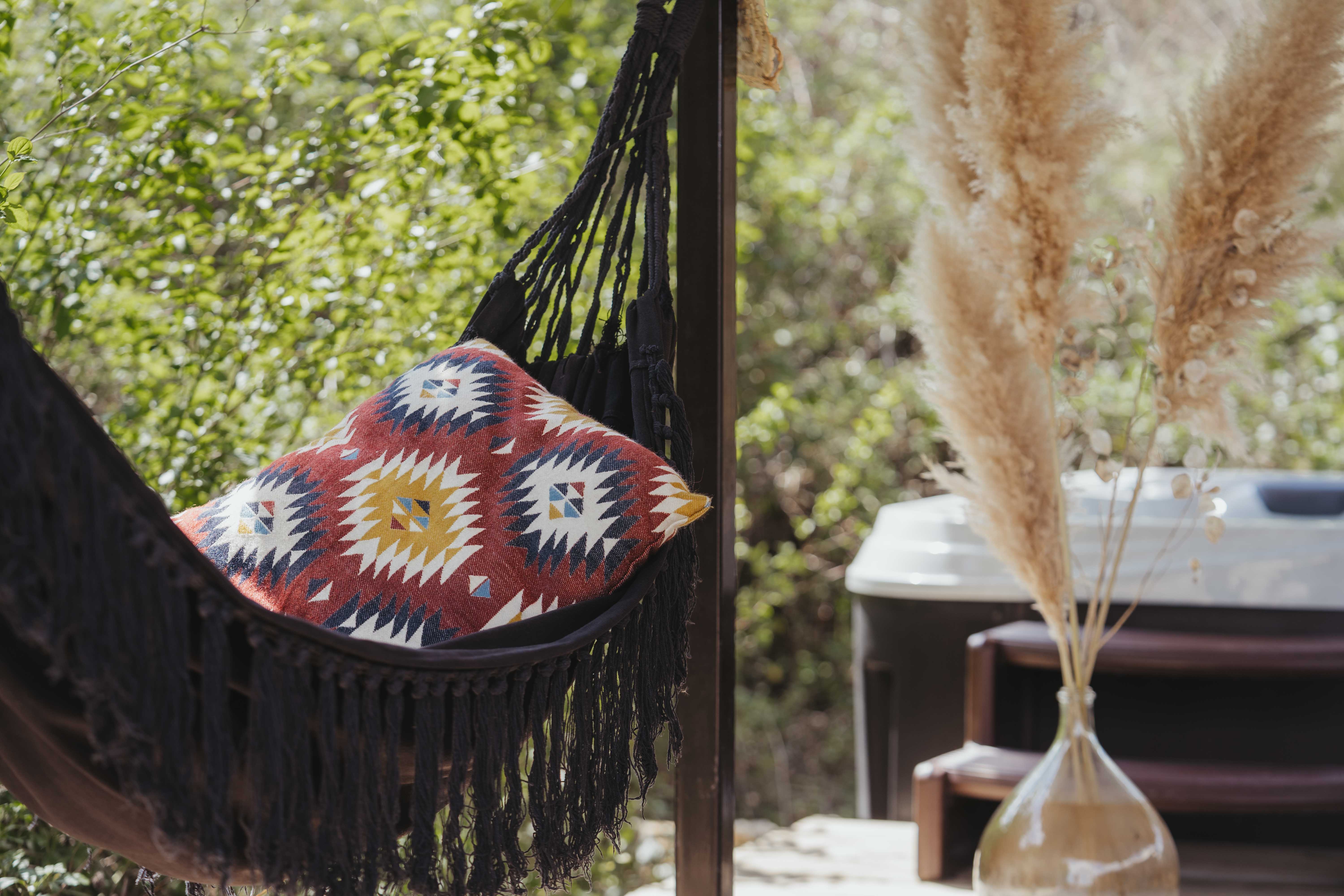 Évasion bohème : cabane avec spa privatif en Provence à Saint-Maximin-La-Sainte-Baume — cuisine