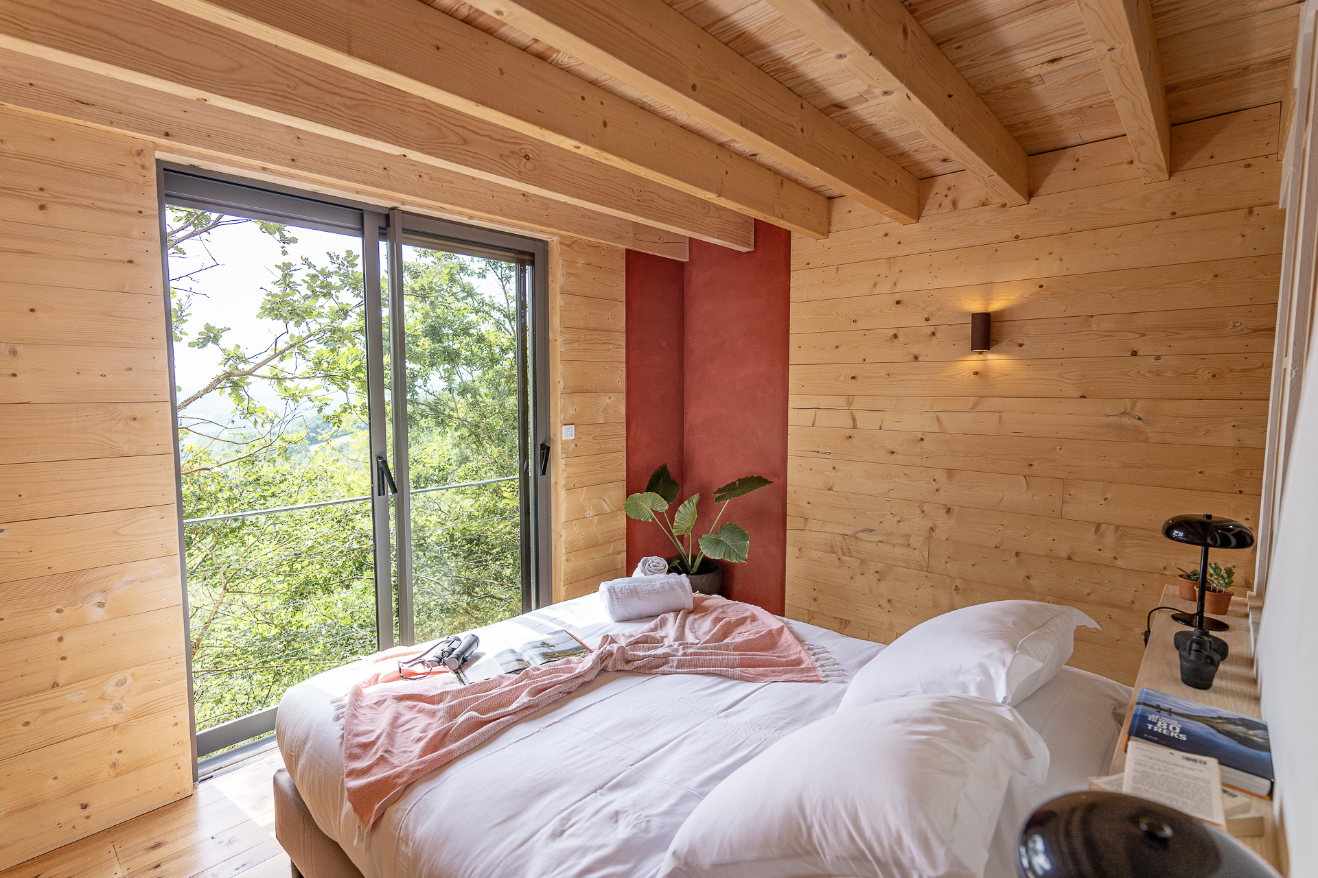 La Palombière 1 : une cabane dans les arbres avec spa en Aquitaine à Laparade — détail architectural