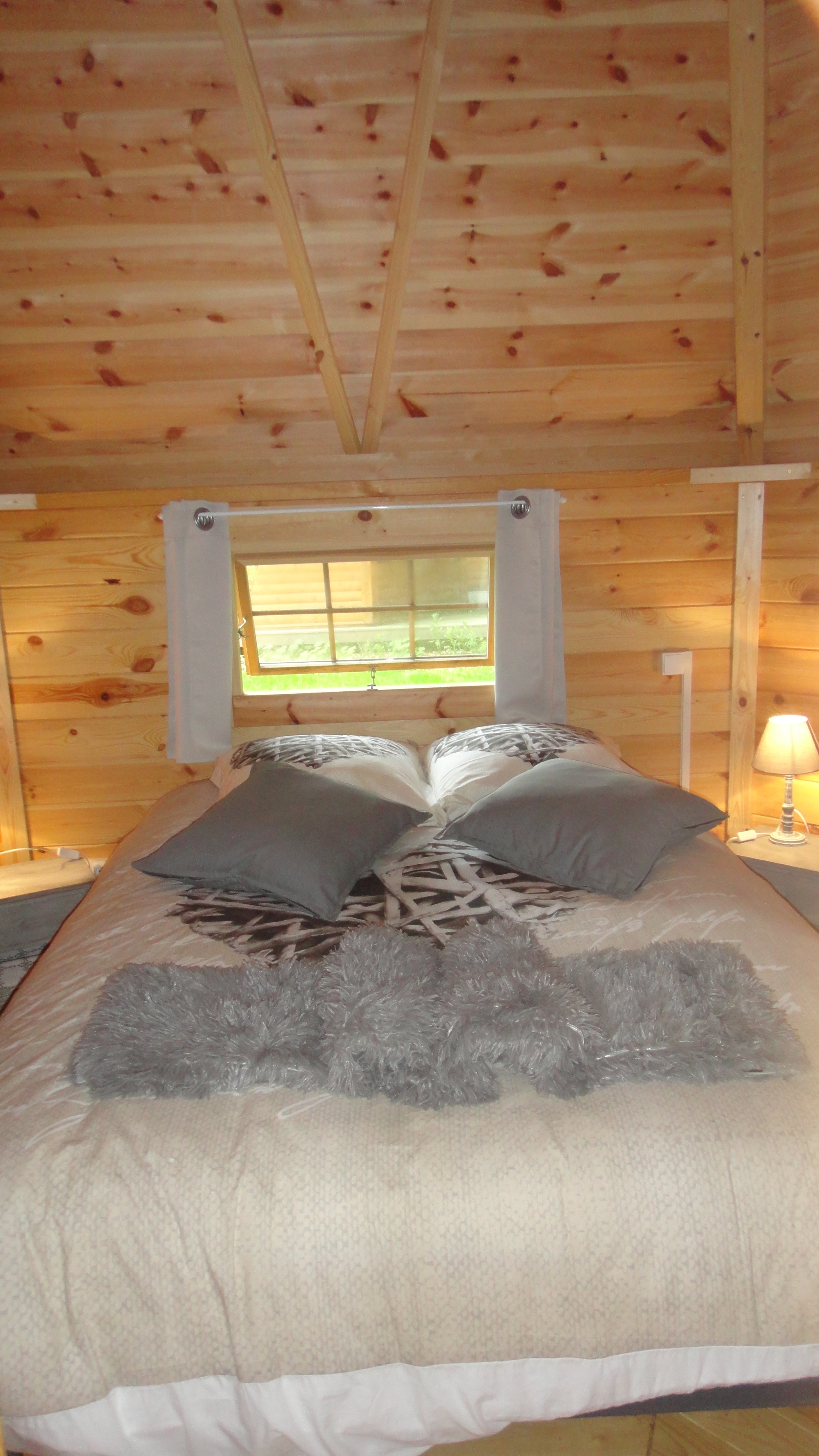 Kota Family Loisirs & Spa : une évasion en Bretagne à Pleumeur Bodou — chambre
