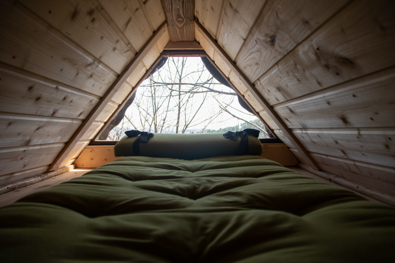 La Cabane Forestière : une immersion au cœur de la nature à Mialet — espace de vie