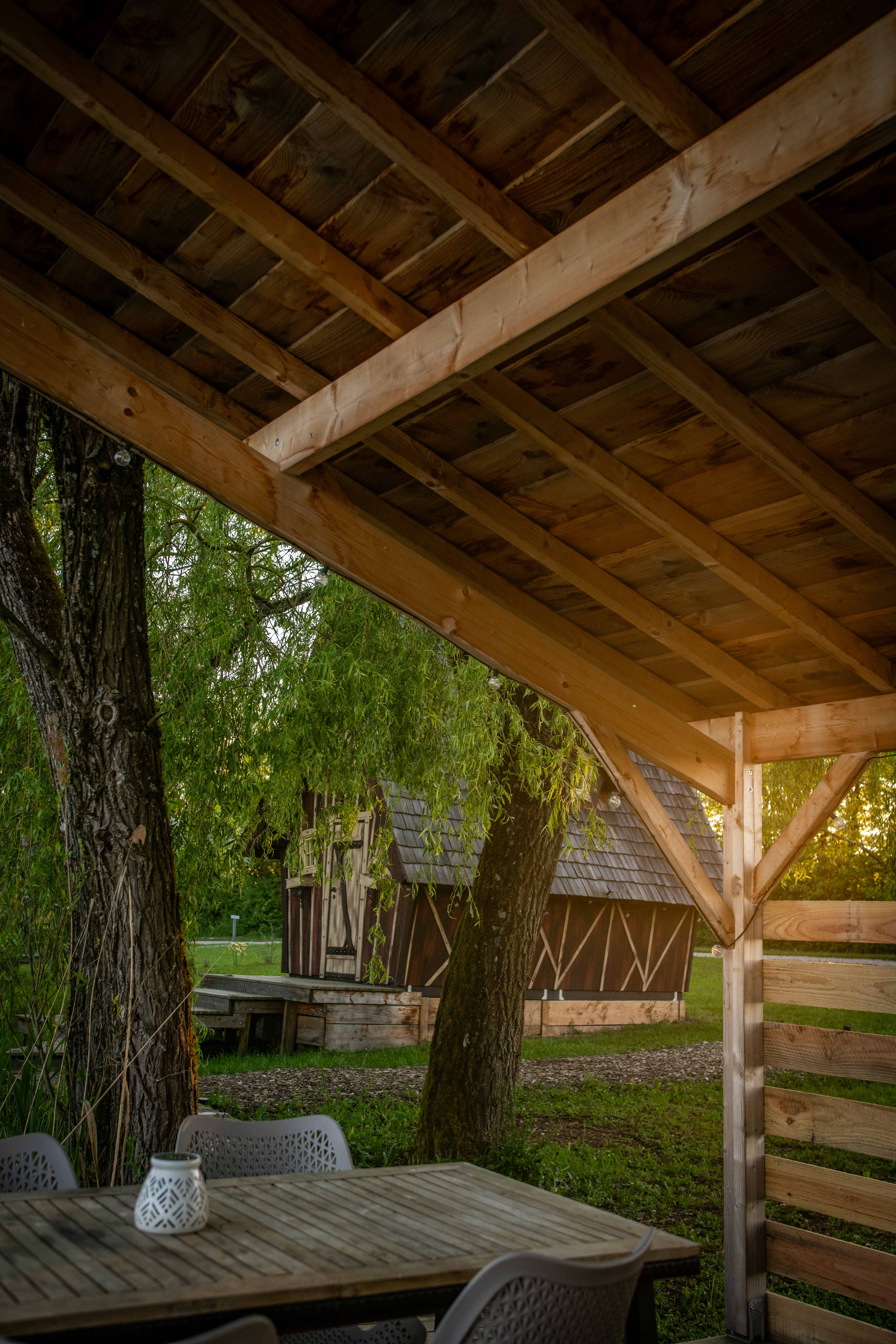 Cabane Fées 4 pers — Séjour avec spa à Ain à Meillonnas — espace de vie