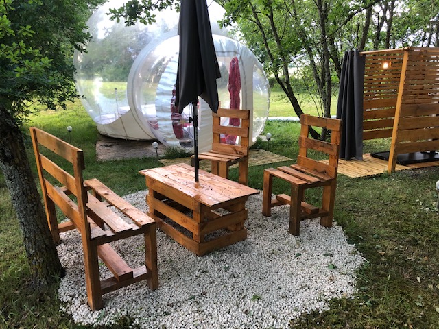 La bulle des 2 arbres de la sagesse — Nuit étoilée avec spa à Châteauroux (Indre) à Châteauroux — vue intérieure