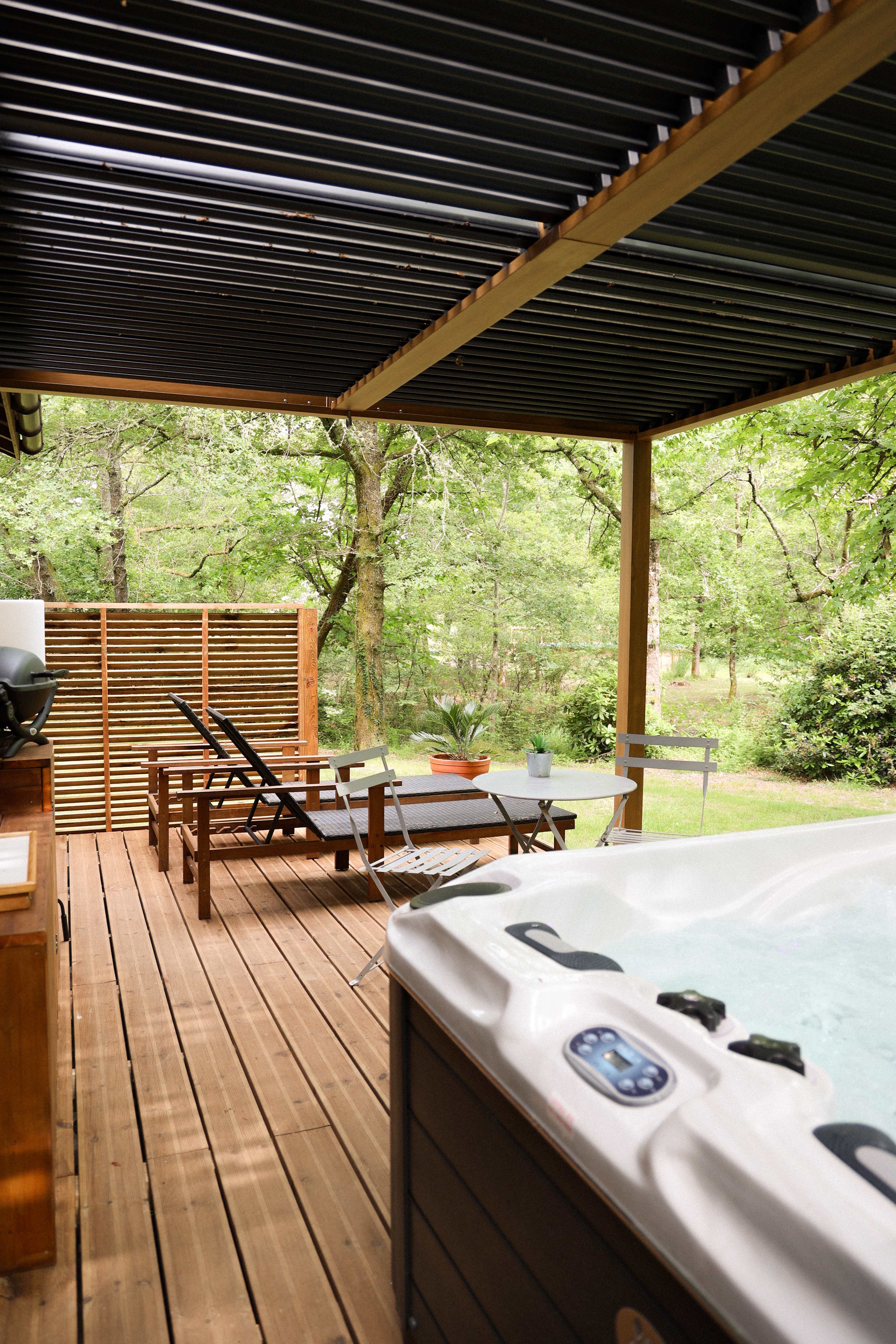 Chalet Romantique & Spa — Évasion bien-être en Gironde à Marions — chambre
