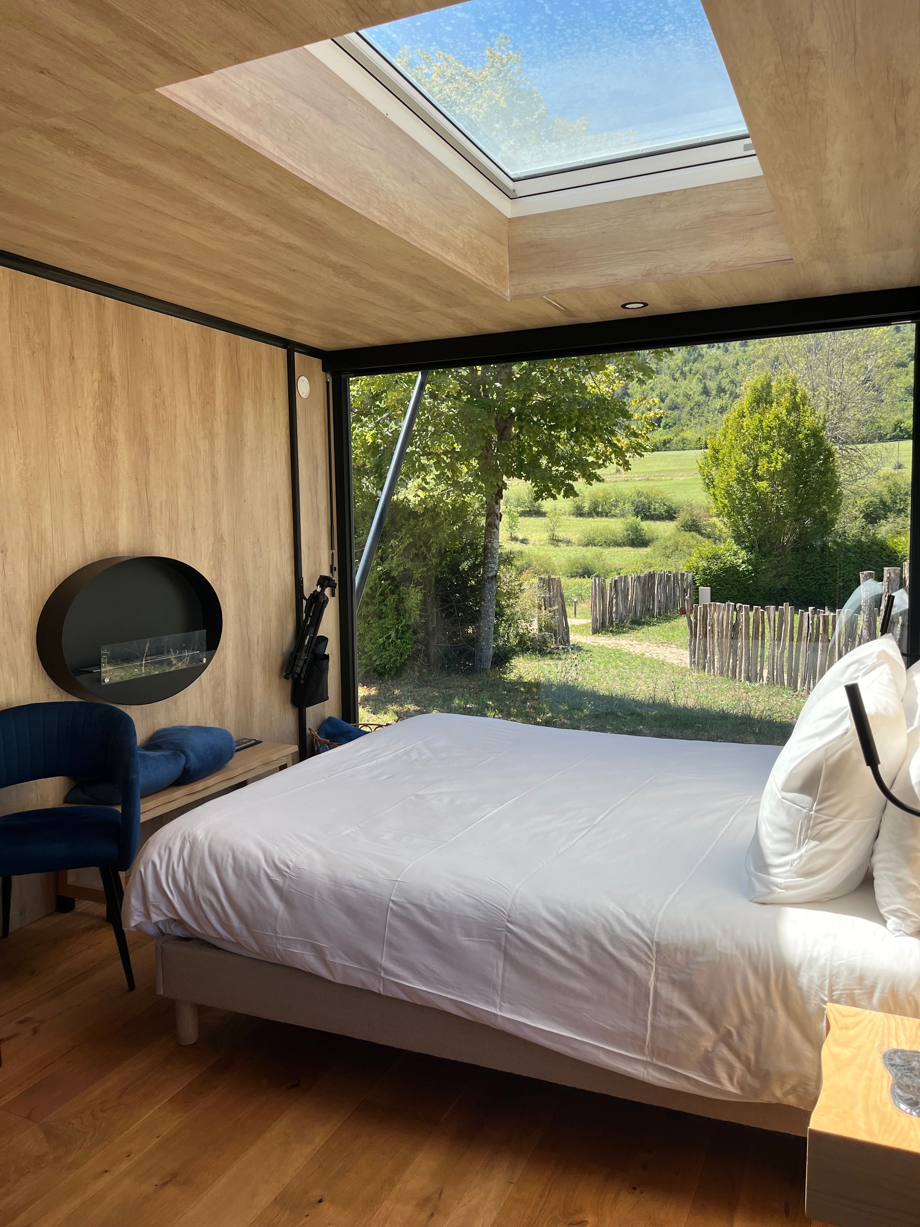 Photo 3/10 — Lodge « Lodge famille sur terre & bain nordique — La Rive Étoilée » à Plateau d'Hauteville Ain