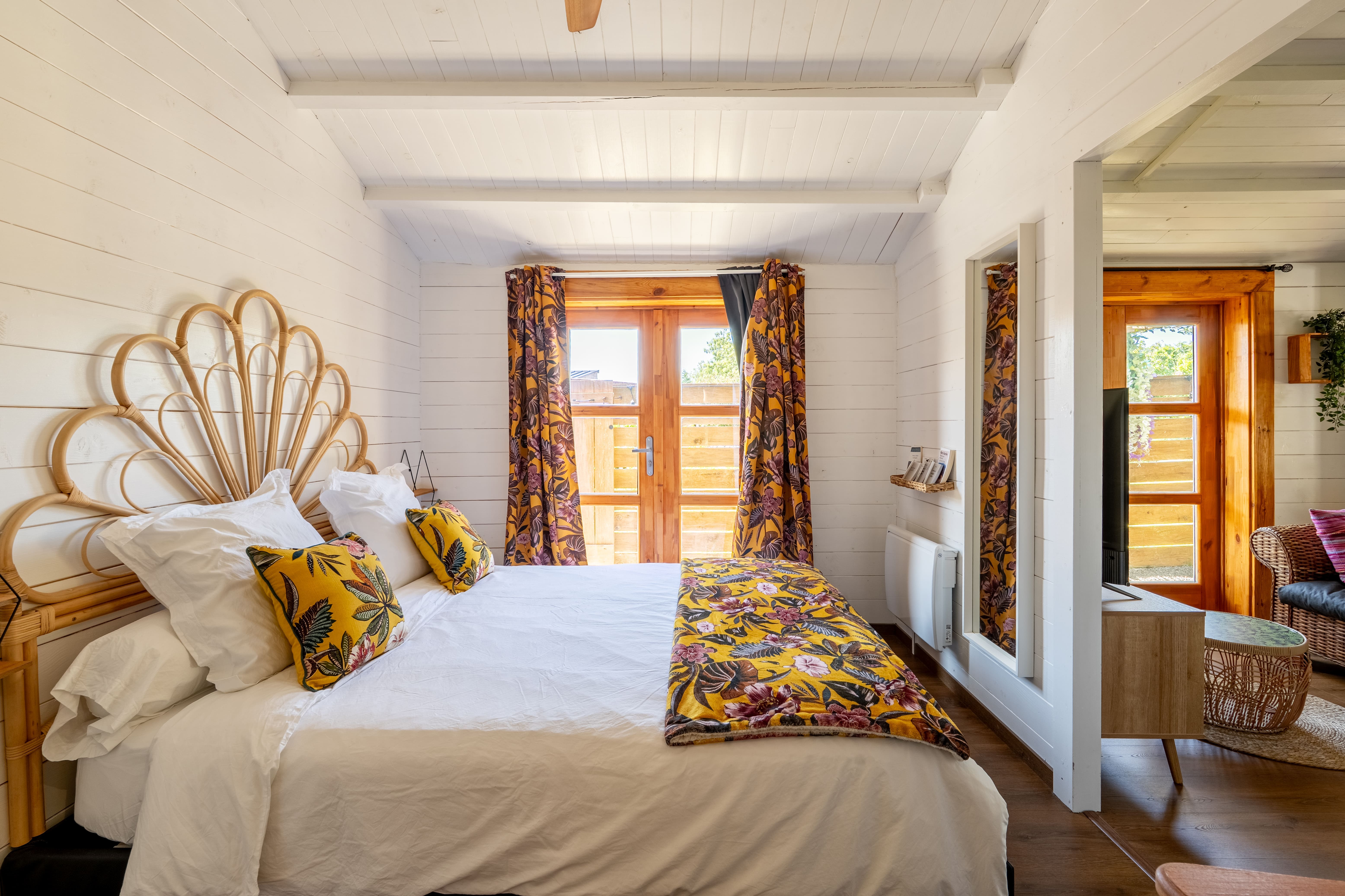 Love Cottage & Balnéo : une évasion bien-être en Vendée à Bois De Céné — salle de bain