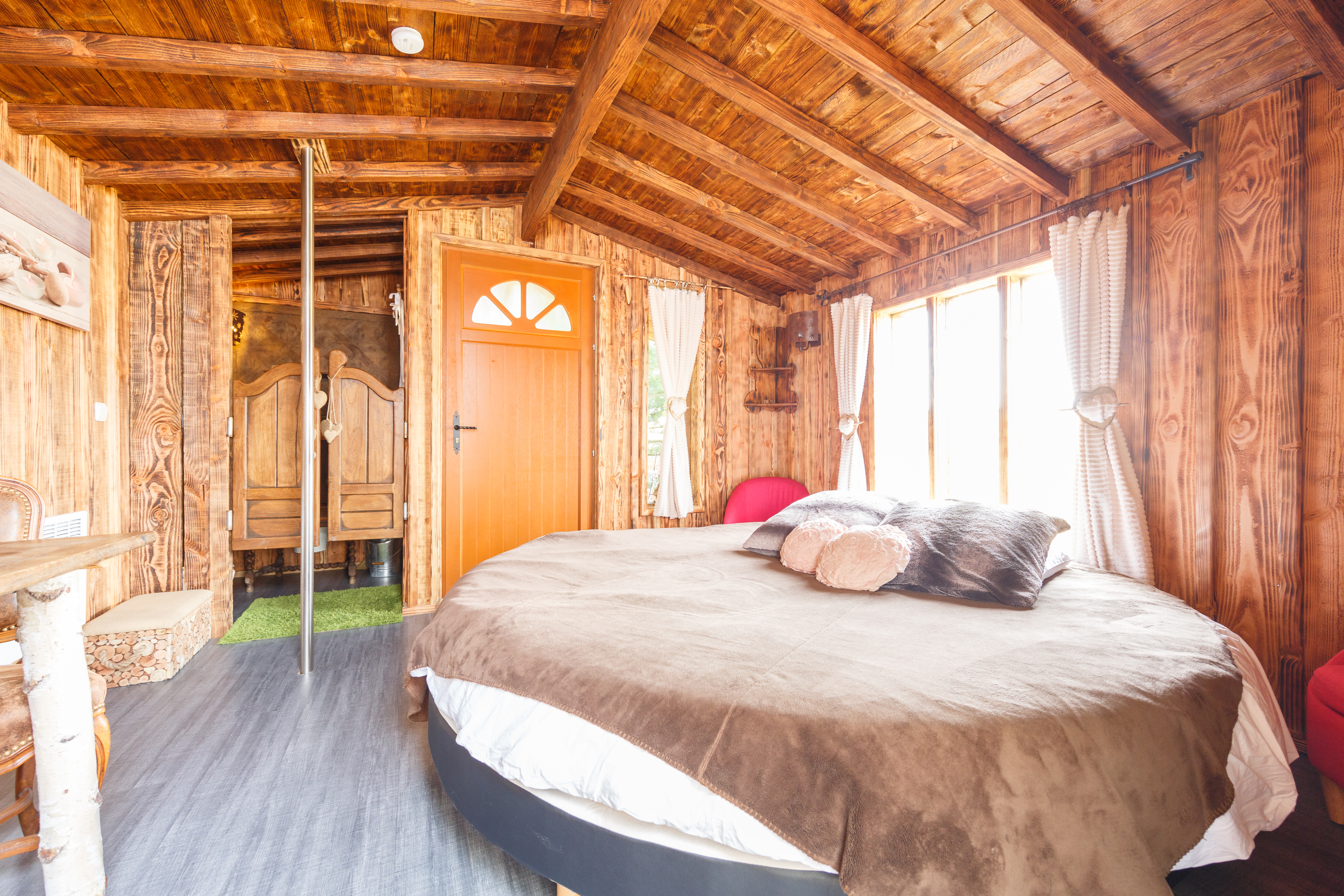 L'Ourson Love : une cabane sur pilotis au cœur de la Picardie