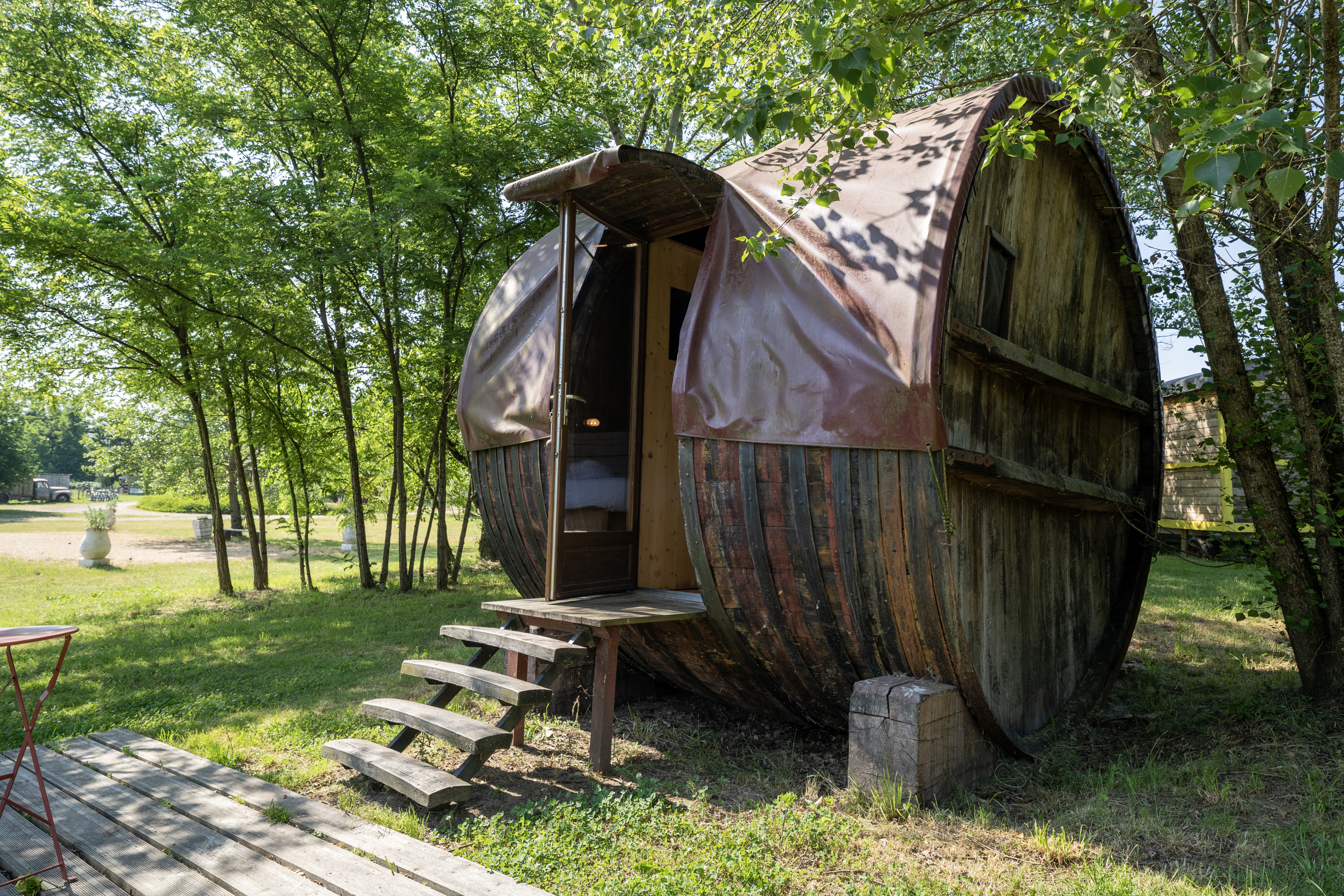 Tonneau Foudre : une escapade insolite en pleine nature
