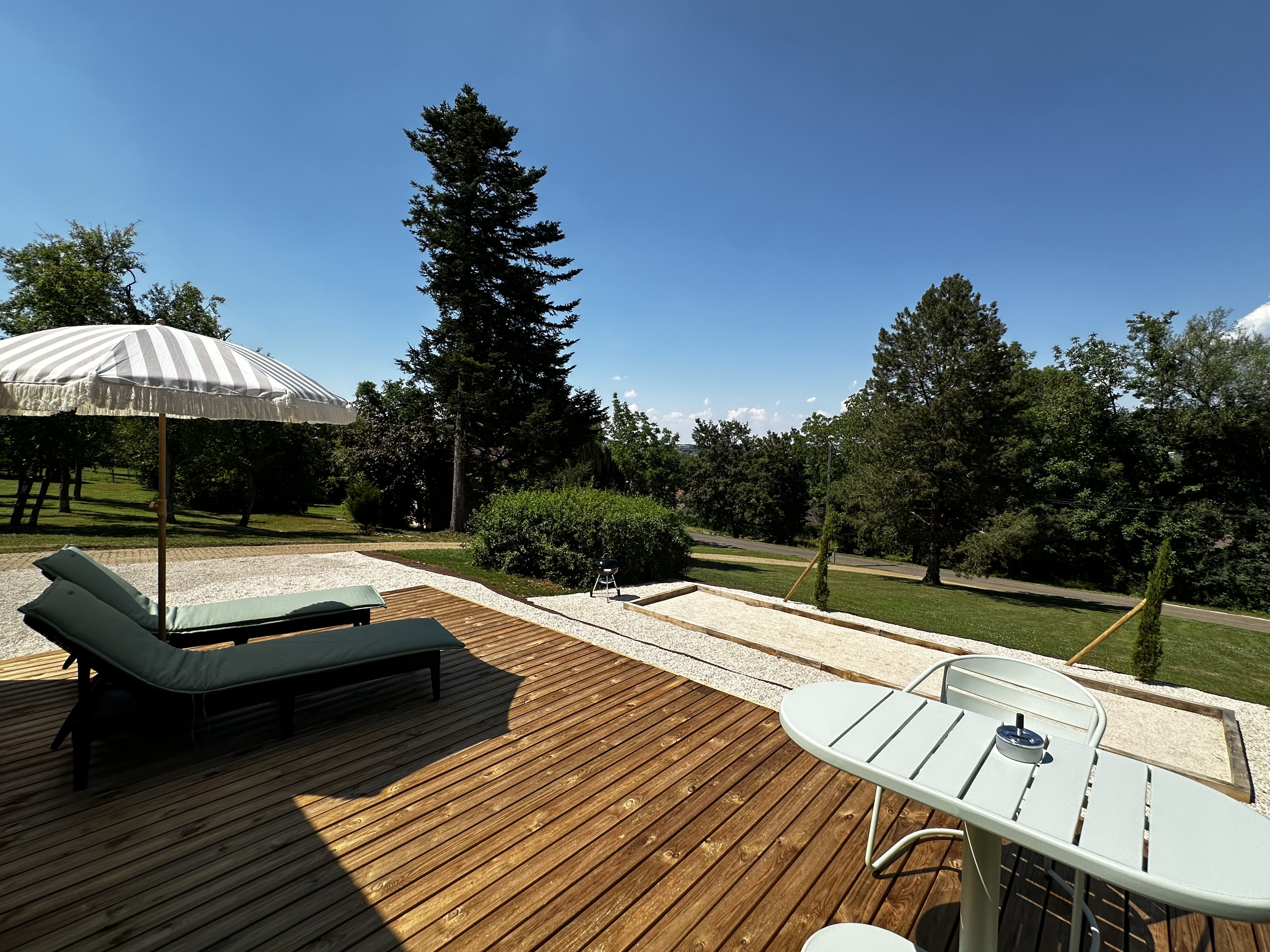 Tiny House Mon Cabanon — Évasion avec spa à Vesoul (Haute-Saône) à Vesoul — détail architectural
