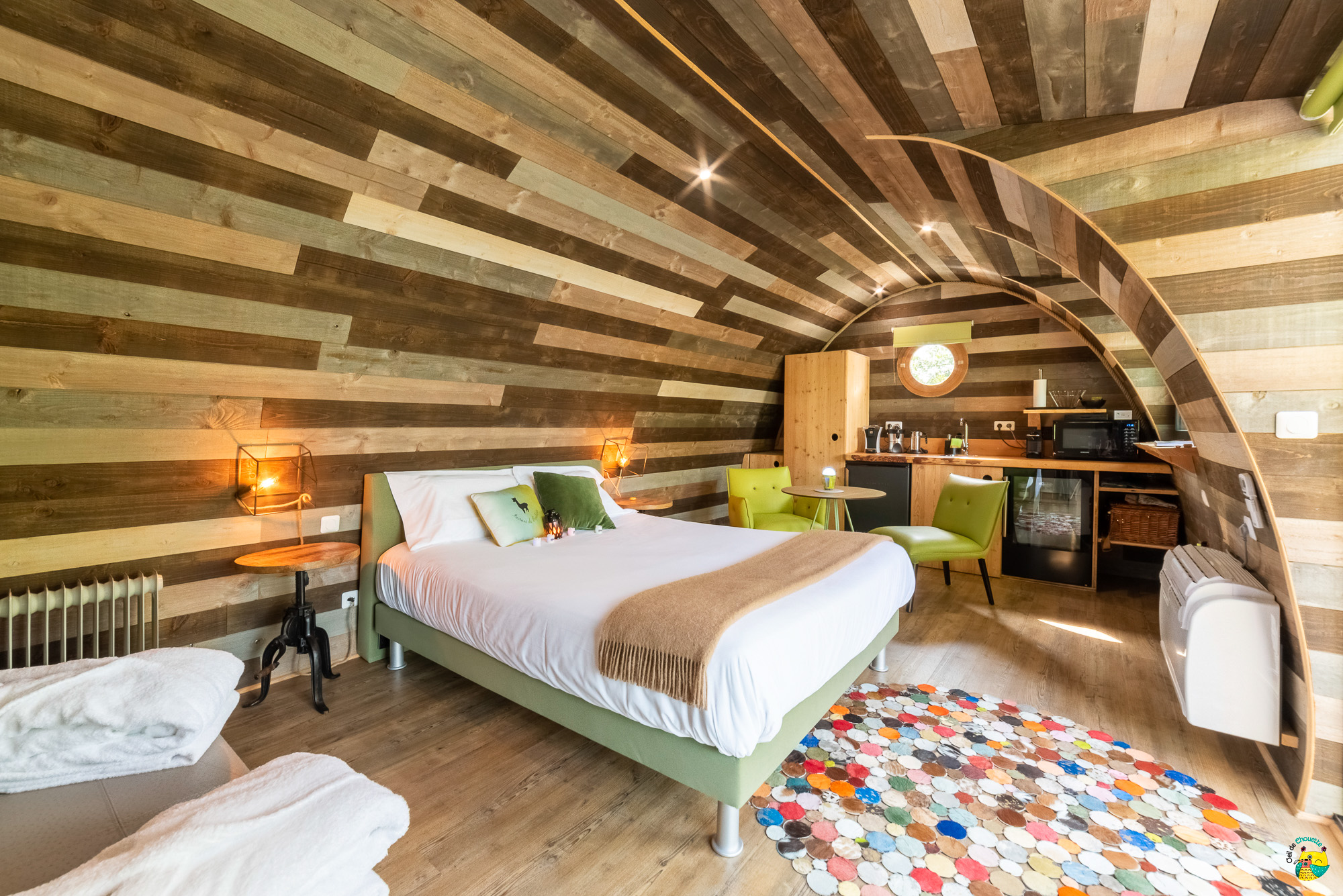 Lodge Duo Flottant avec spa et sauna privatif en Bourgogne