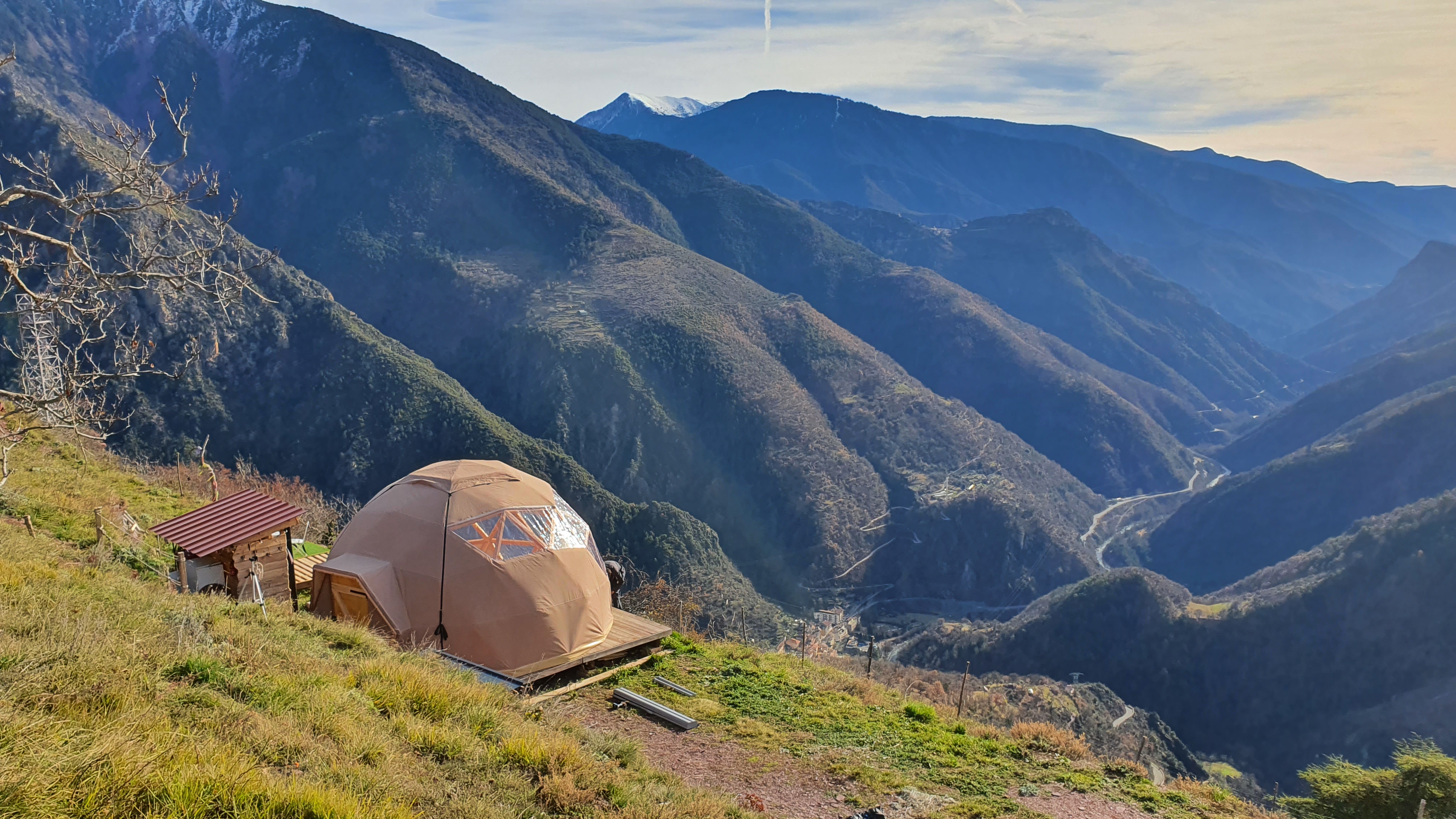 Dôme les 3 Flocons — Nuit romantique avec vue panoramique à 1100m en Alpes-Maritimes