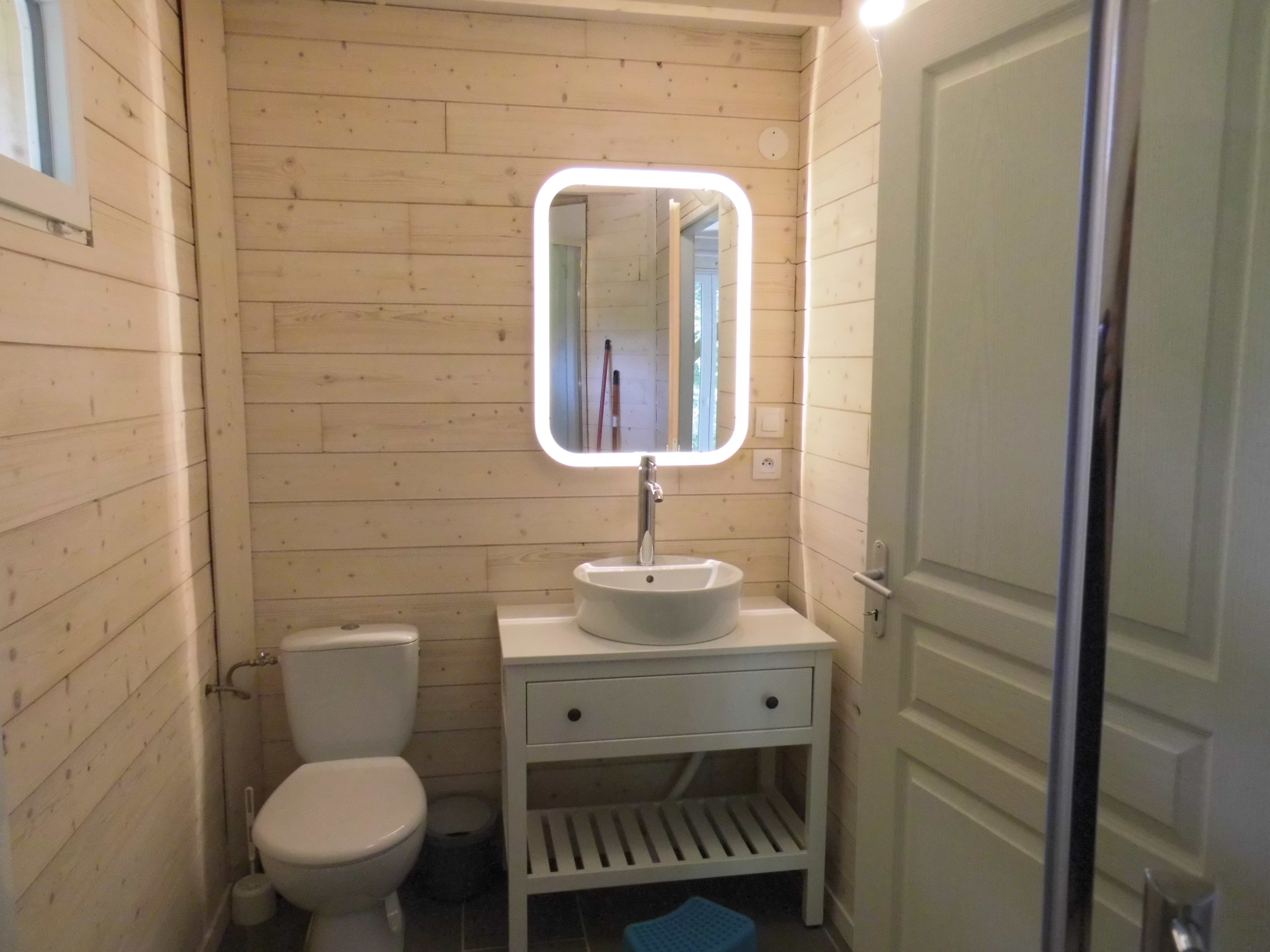 Cabane perchée à 3 m : une immersion dans les cimes de l'Aquitaine à Biron — vue depuis la terrasse