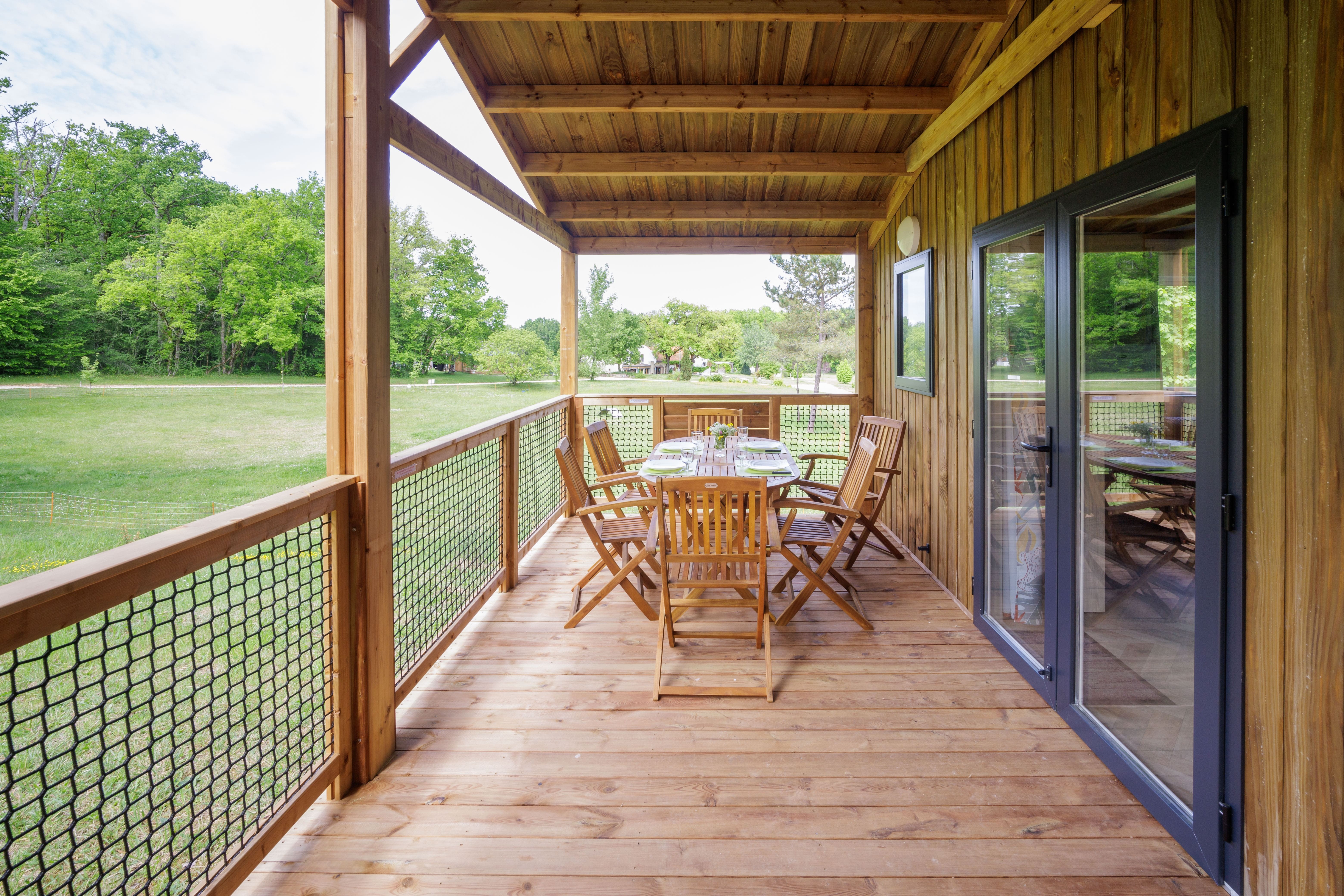 Chalet Horizon — Confort et spa à 7 personnes dans le Lot à Cahors — espace de vie