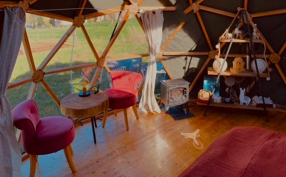 Double dôme Lama'Zonia : une expérience immersive en Aquitaine à Lanouaille — vue depuis la terrasse