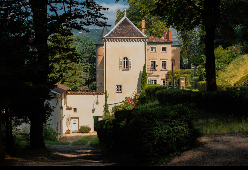 Cabane du Trappeur — Expérience glamping avec spa à Lyon à Lyon — chambre