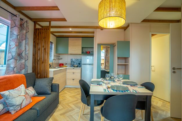 Chalet Harmonie — Escapade paisible avec spa à Lot à Saint-Cirgues — vue intérieure