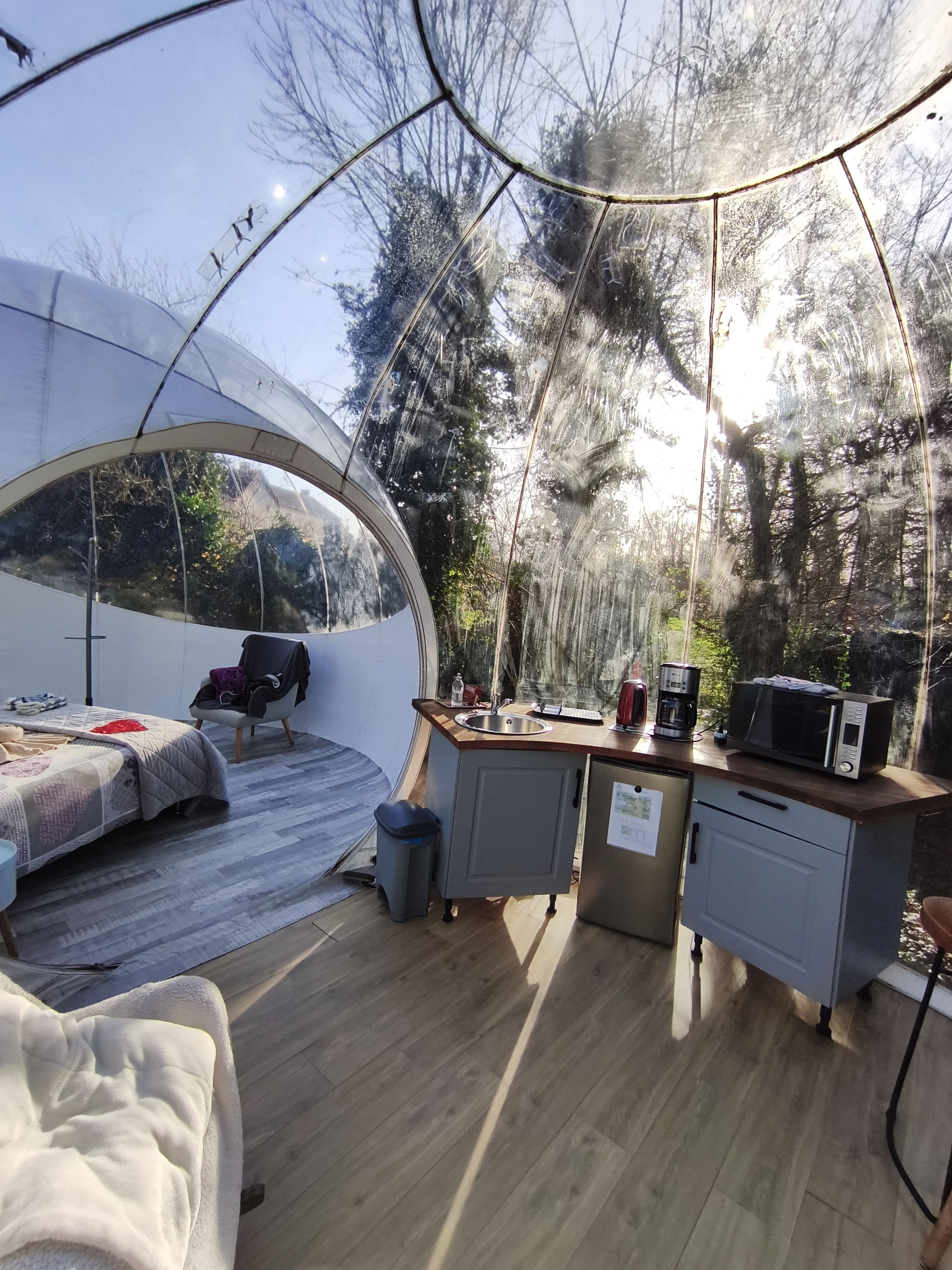 Maison bulle - Au Calme Absolu — Nuit insolite avec spa à Yonne à Auxerre — espace de vie