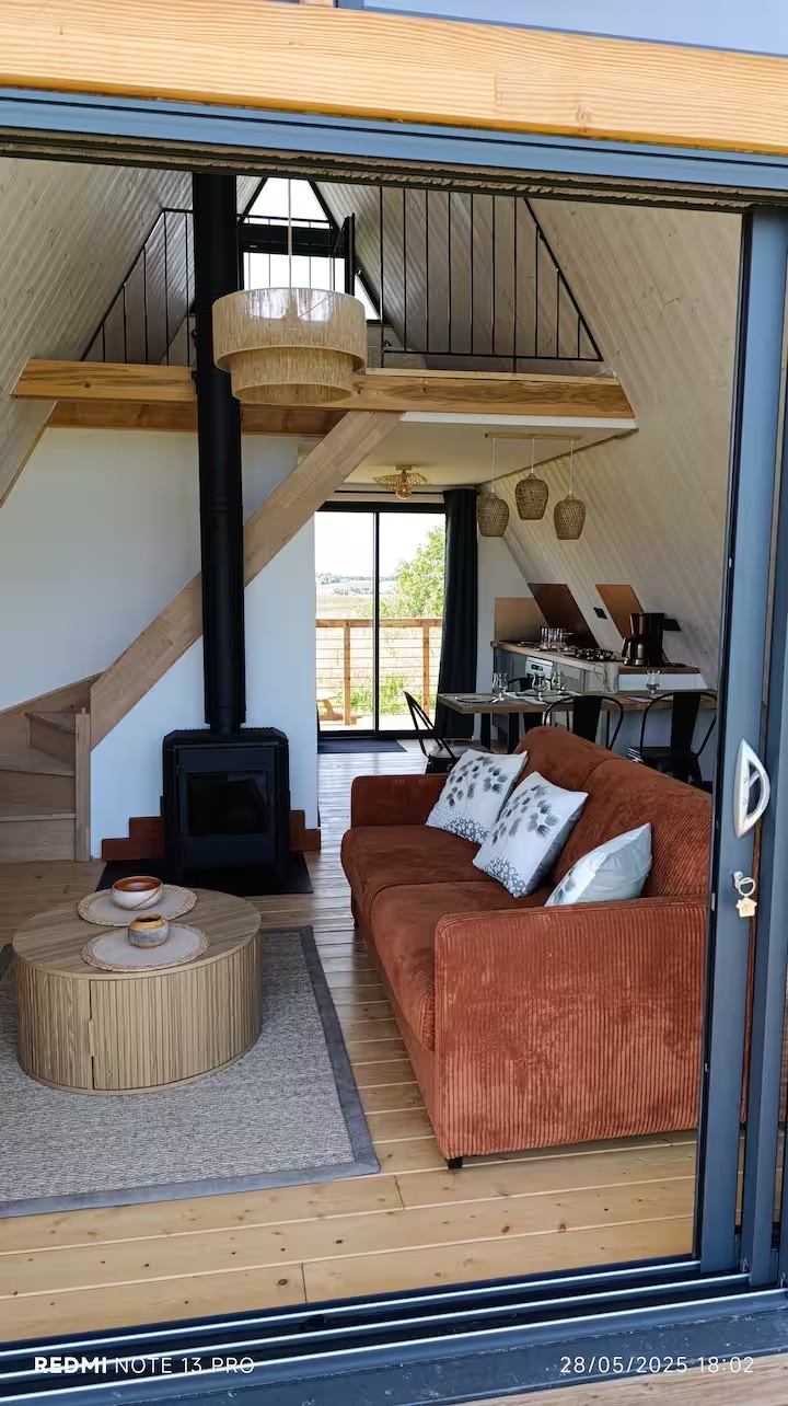 La Cabane des Biquets — Cabane avec spa à vue sur les collines en Aude à Taurize — cuisine