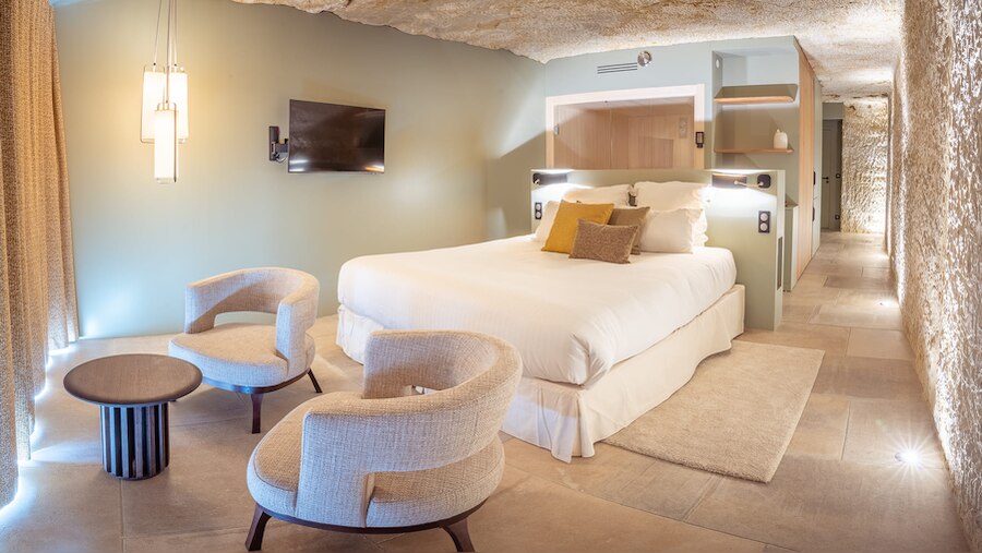 Suite Prestige Terrasse — Château avec sauna & bain nordique à Indre-et-Loire à Tours — vue intérieure