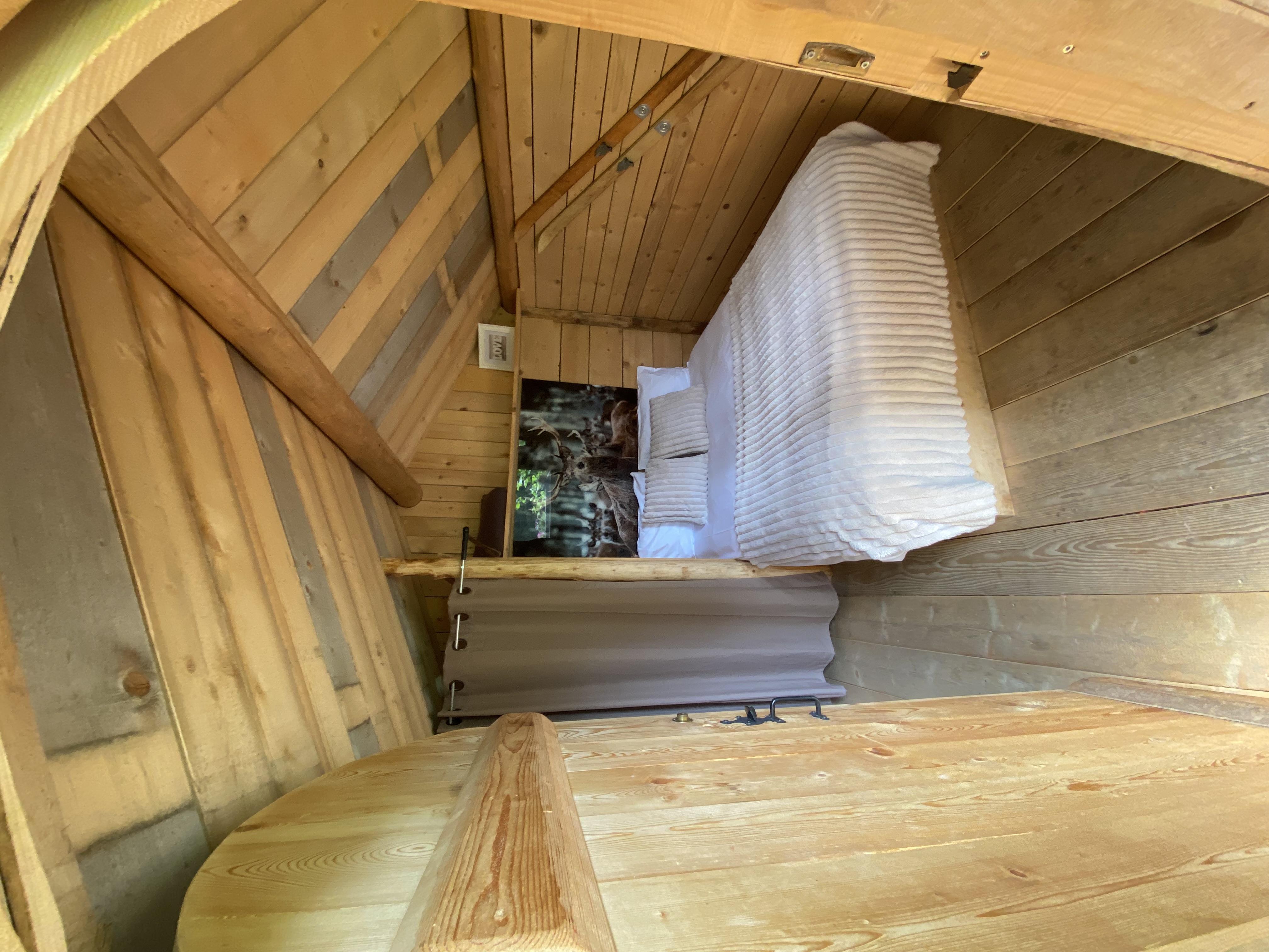 Cabane Trappeur — Séjour romantique avec vue sur le Mont Blanc en Haute-Savoie à Chamonix-Mont-Blanc — vue intérieure