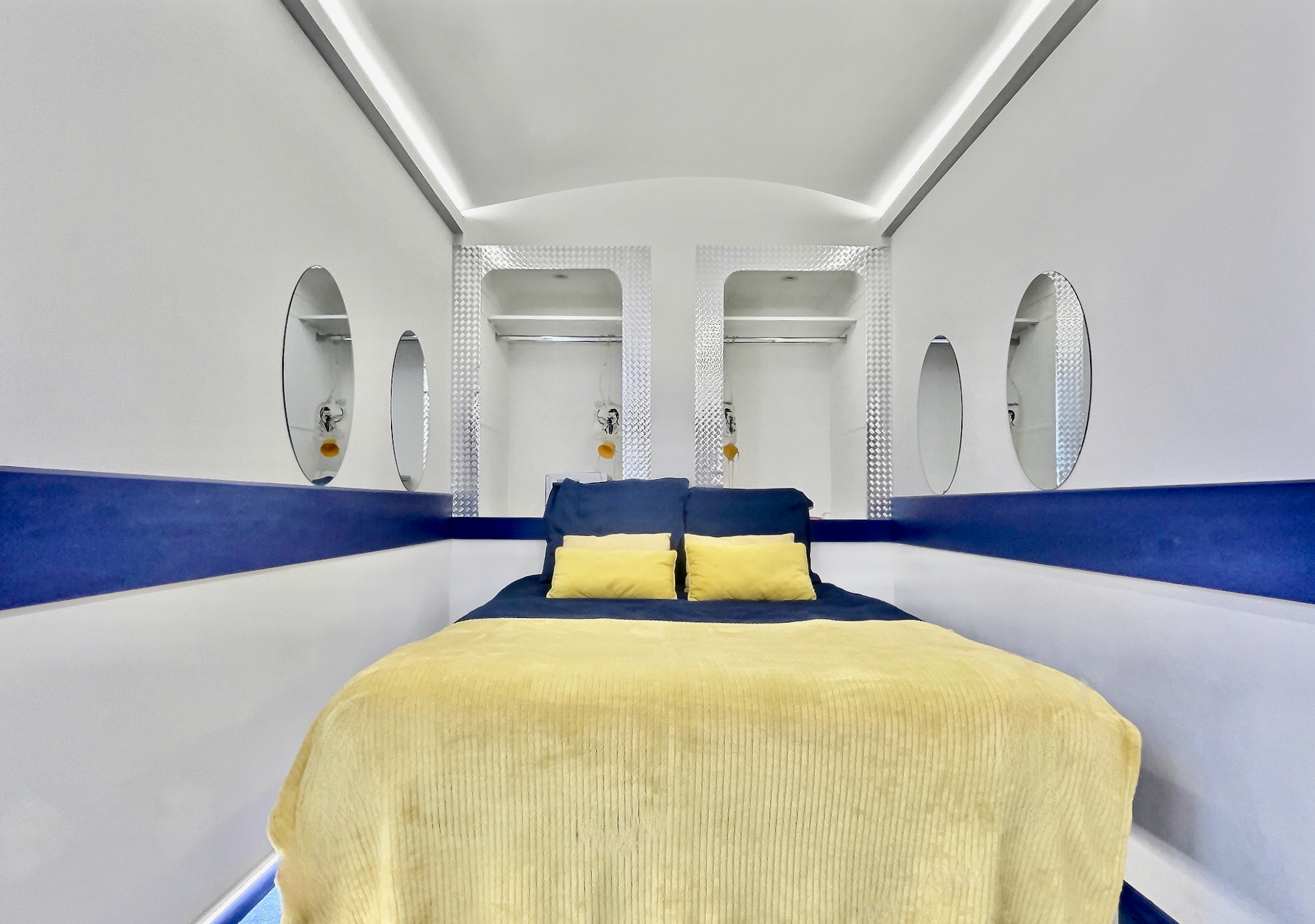 Insolite - Thème Jet Privé — Chambre à thème avec spa à Moontown à Moontown — vue depuis la terrasse