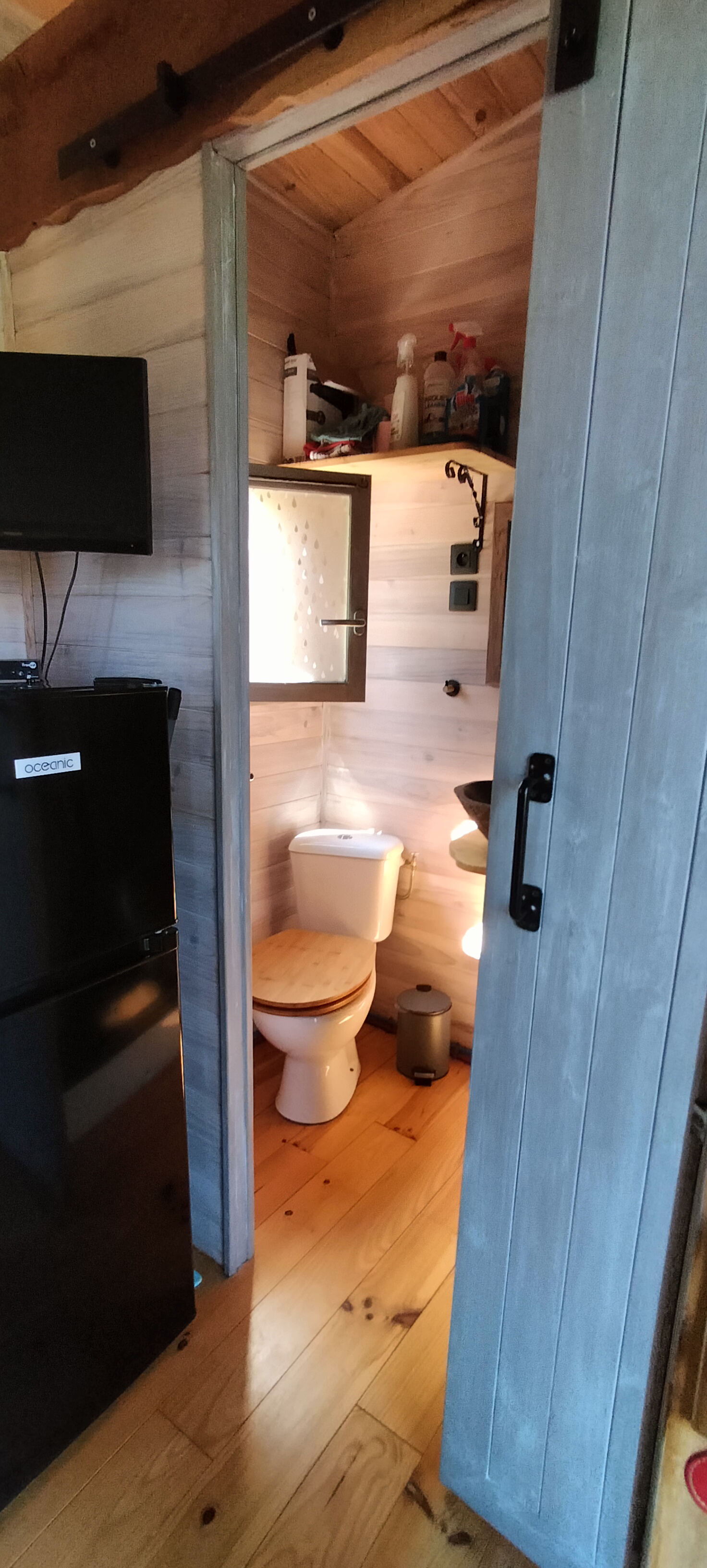 La Tiny 1 — Tiny House avec spa à Charente à Châteauneuf-sur-Charente — chambre